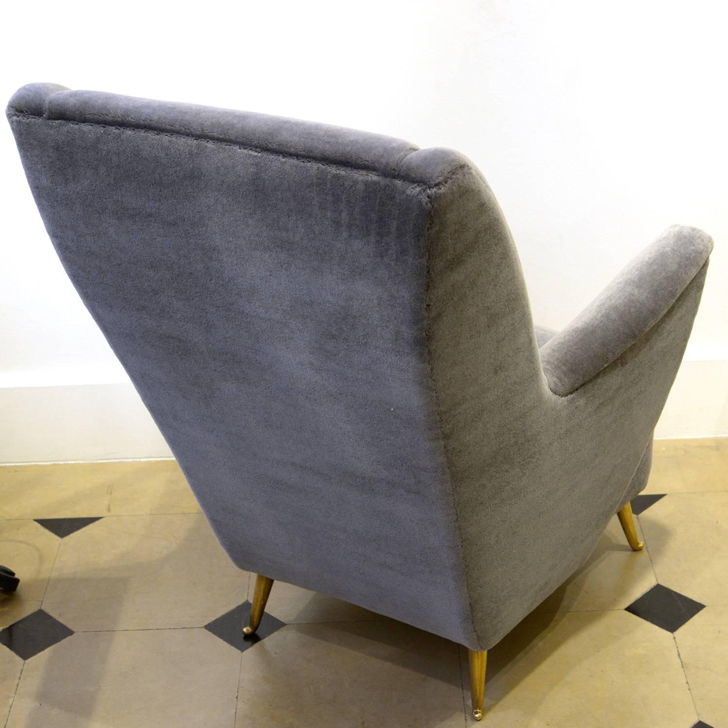 Mid-20th Century ISA, Pair of Armchairs in Velvet Mohair and Brass, Italy, circa 1950 For Sale