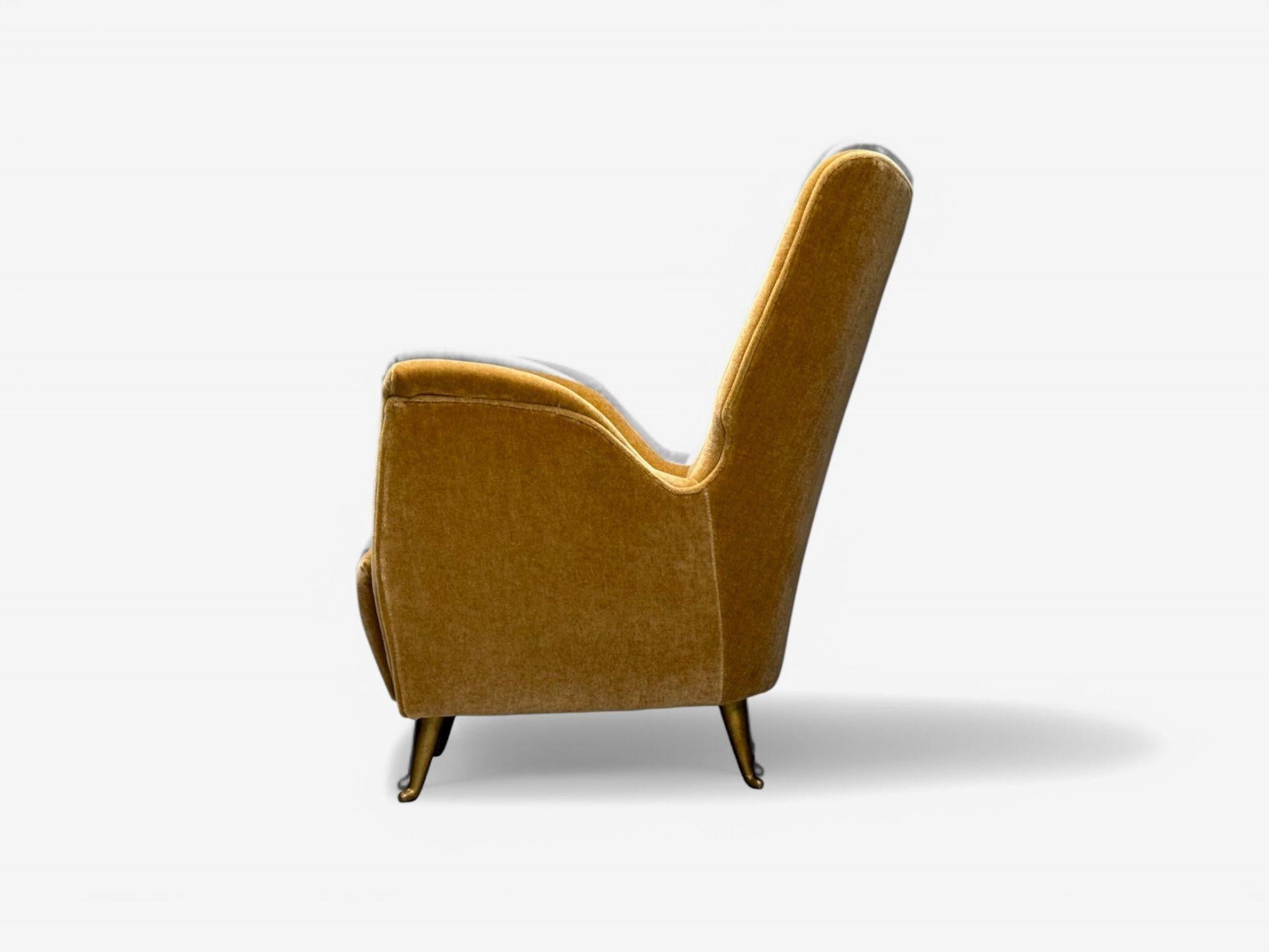 Brass ISA Bergamo, Italian Mid-Century, Bronze, Camel Mohair, Lounge Chairs, 1950s For Sale