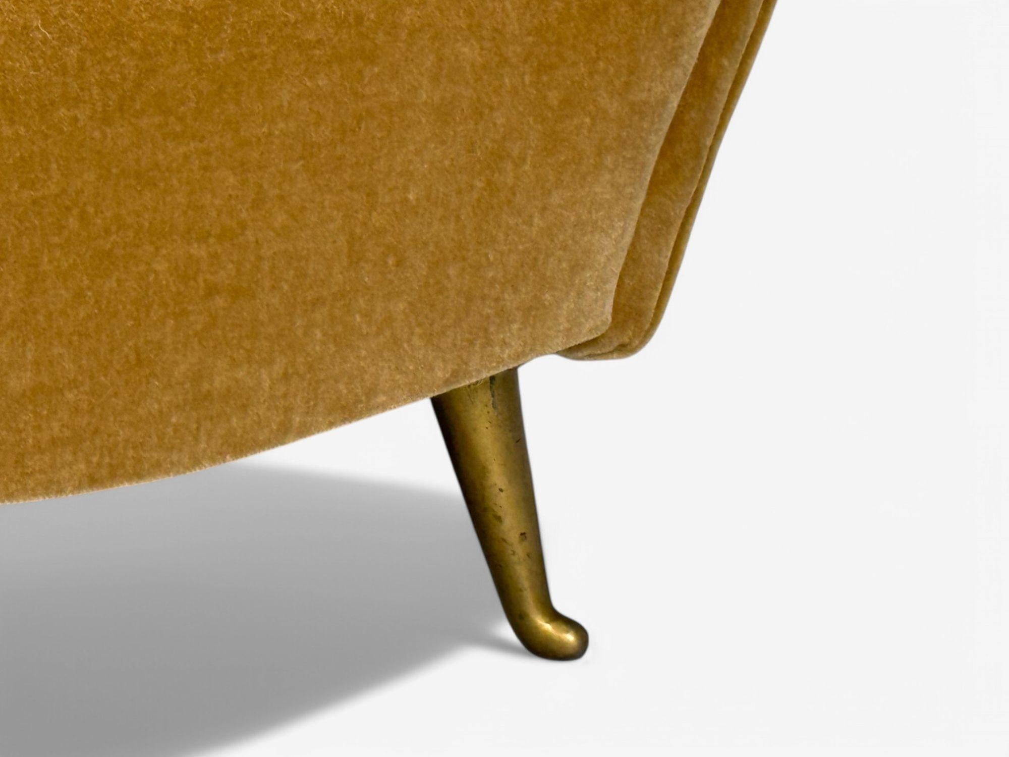 ISA Bergamo, Italian Mid-Century, Bronze, Camel Mohair, Lounge Chairs, 1950s For Sale 3