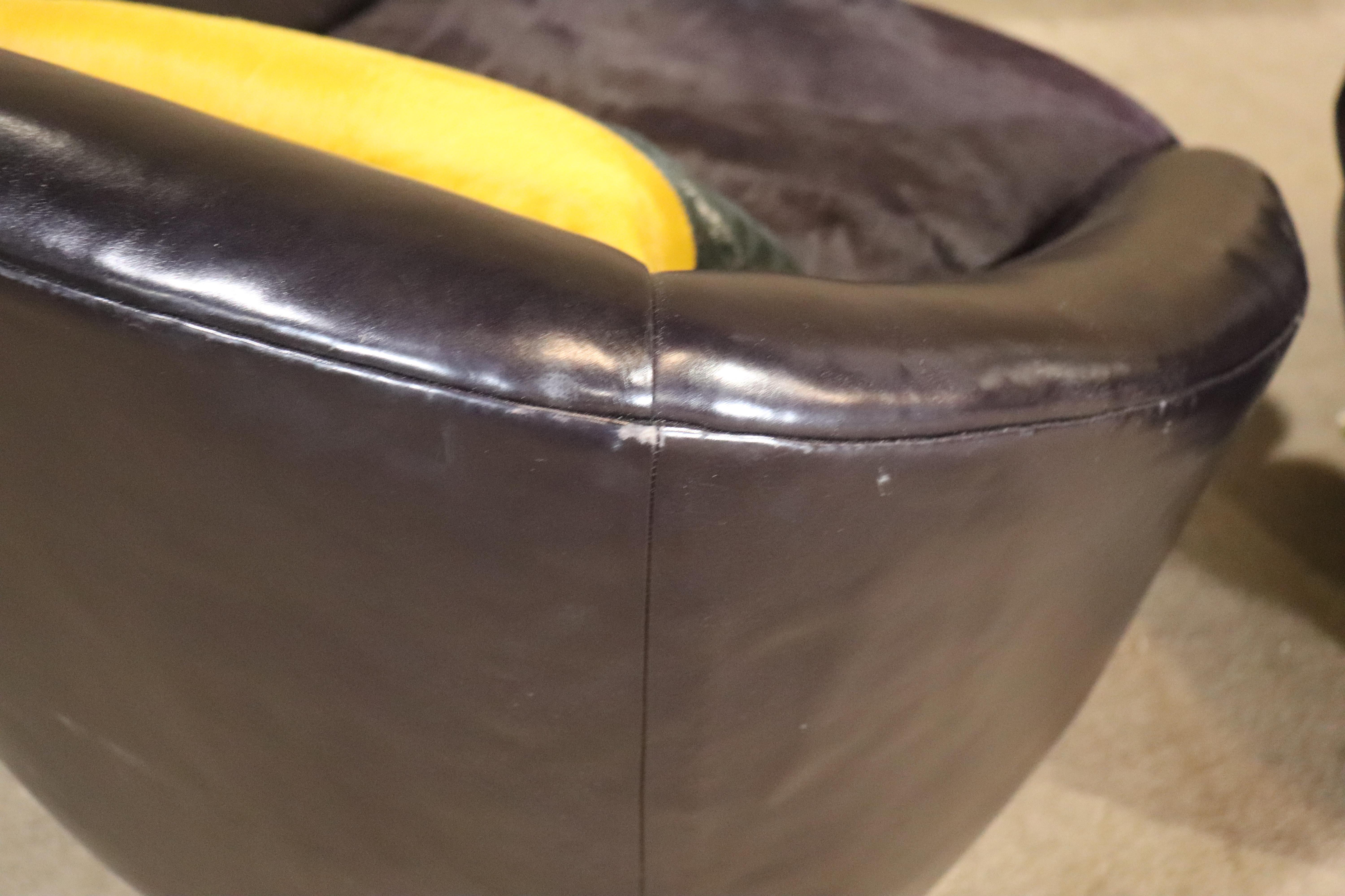 Isa Bergamo Leather & Hide Tub Chairs In Good Condition For Sale In Brooklyn, NY
