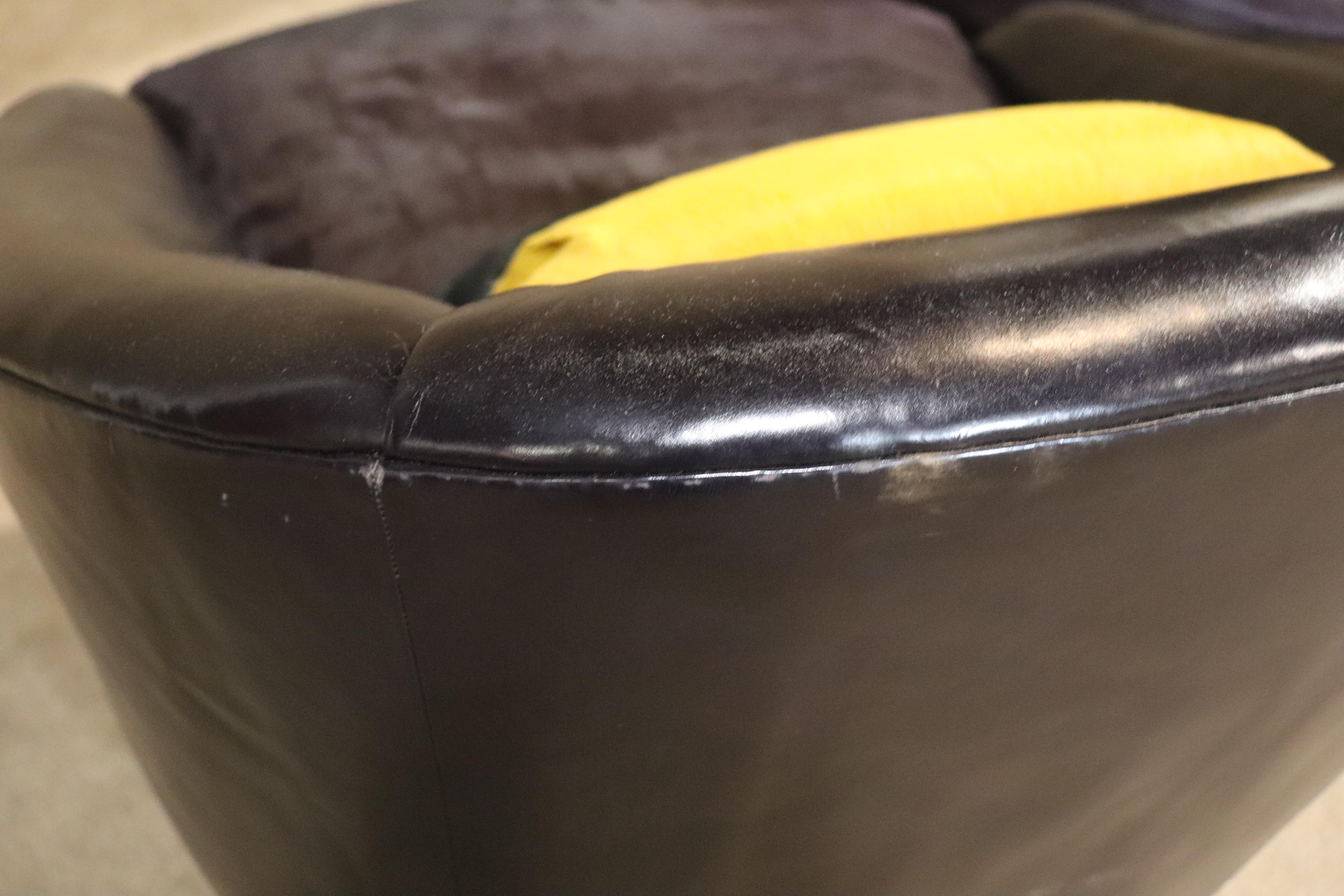 Isa Bergamo Leather & Hide Tub Chairs For Sale 3
