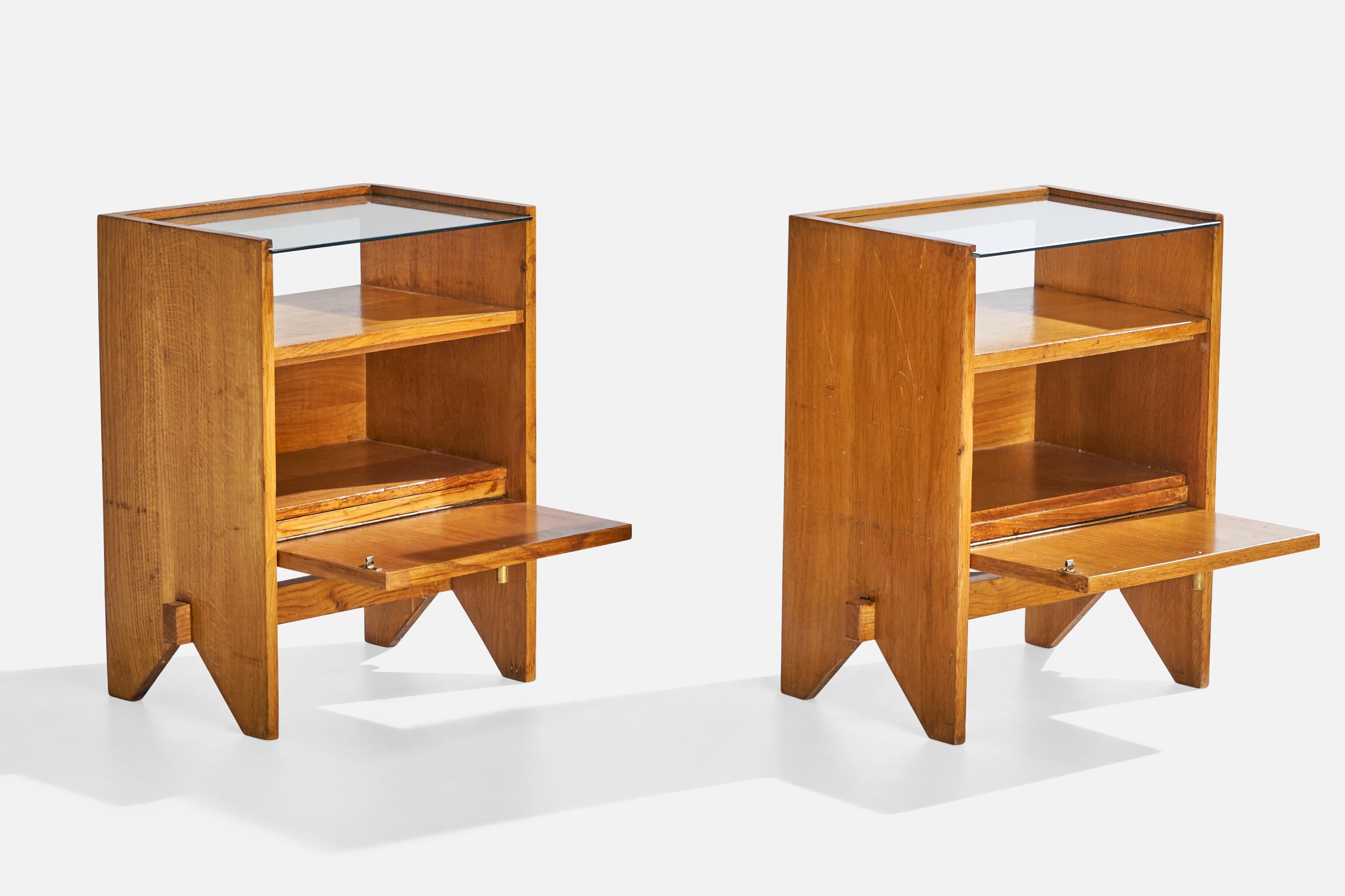 Mid-Century Modern ISA Bergamo, Nightstands, Wood, Glass, Brass, Italy, 1950s For Sale