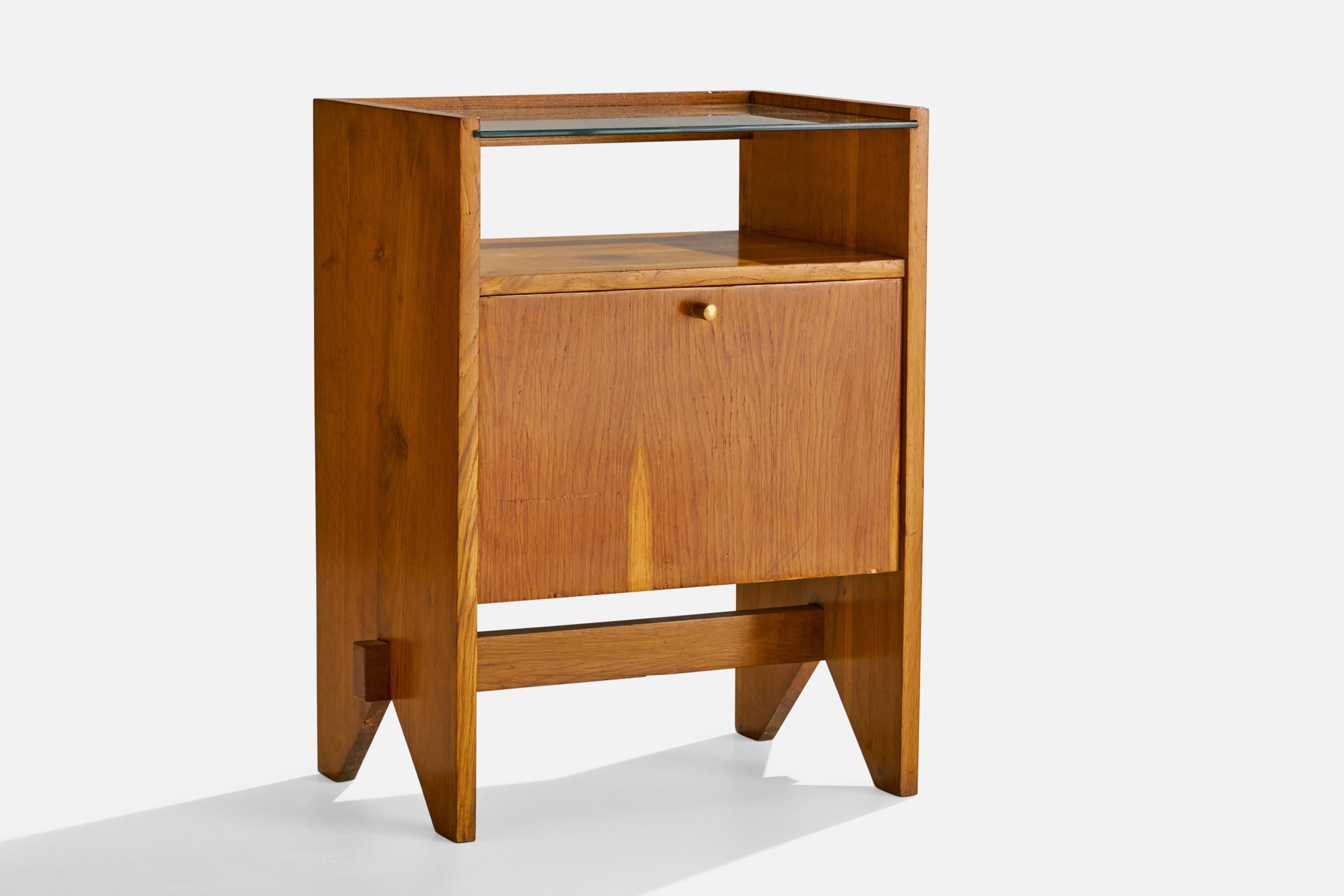 ISA Bergamo, Nightstands, Wood, Glass, Brass, Italy, 1950s In Good Condition For Sale In High Point, NC