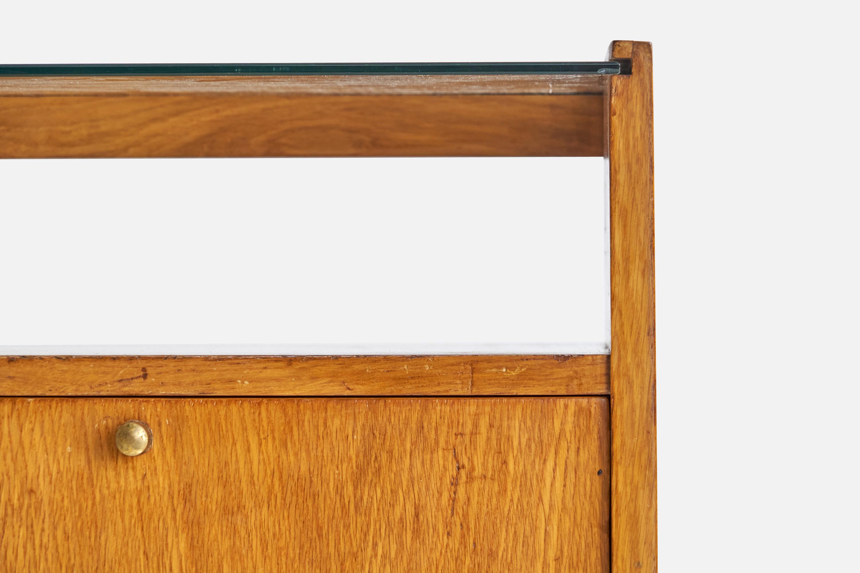 ISA Bergamo, Nightstands, Wood, Glass, Brass, Italy, 1950s For Sale 2