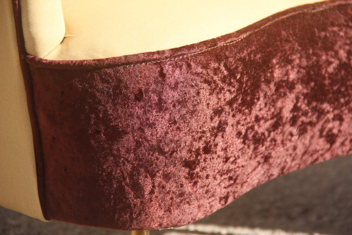 Paire de fauteuils ISA Bergamo de design italien mi-siècle moderne avec pieds en laiton marron en vente 4
