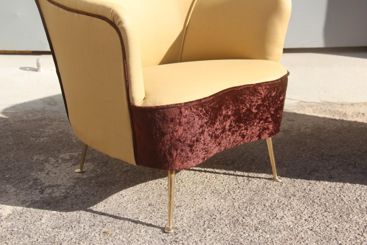 ISA Bergamo Pair of Armchairs Italian Design Mid-Century Modern Brown Brass Feet For Sale 5