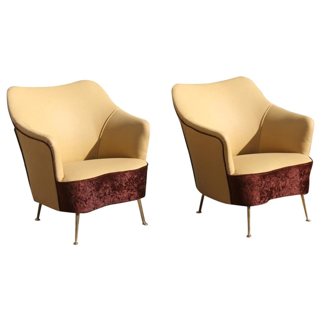 ISA Bergamo Pair of Armchairs Italian Design Mid-Century Modern Brown Brass Feet For Sale