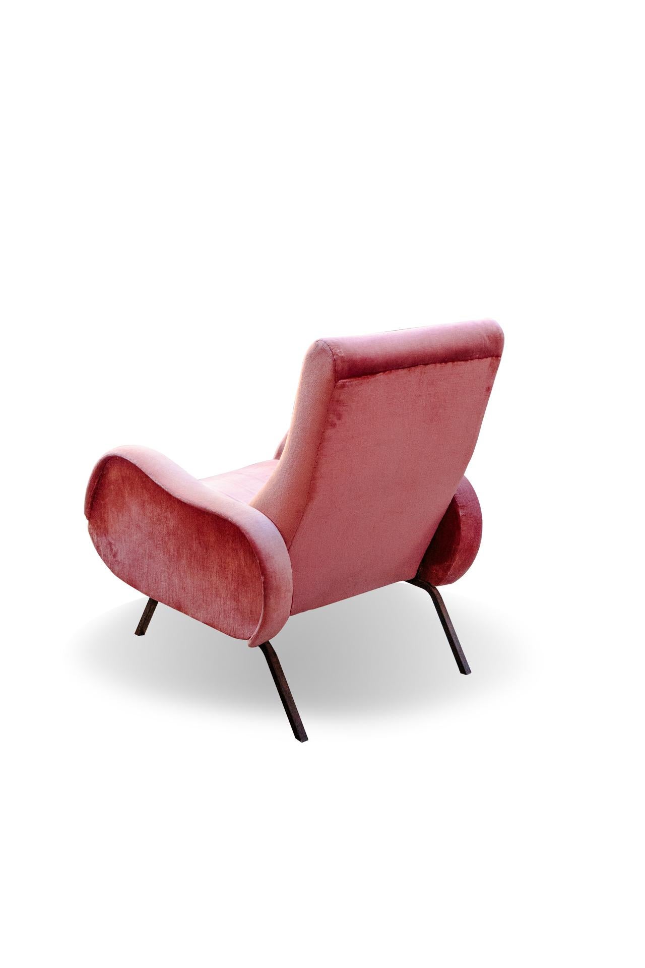 pink velvet lounge chair