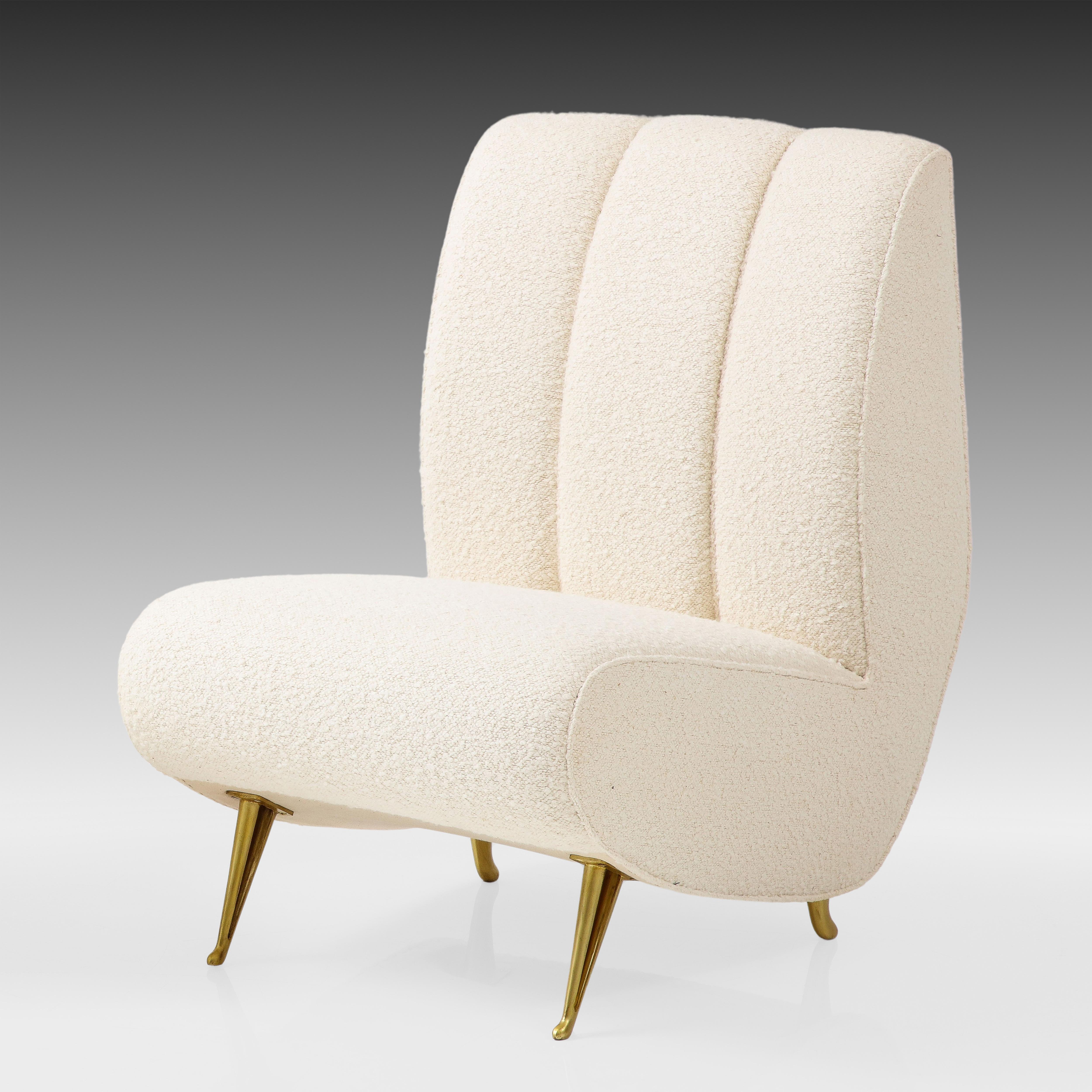 ISA Bergamo Rare Pair of Lounge or Slipper Chairs in Ivory Bouclé, Italy, 1950s For Sale 1