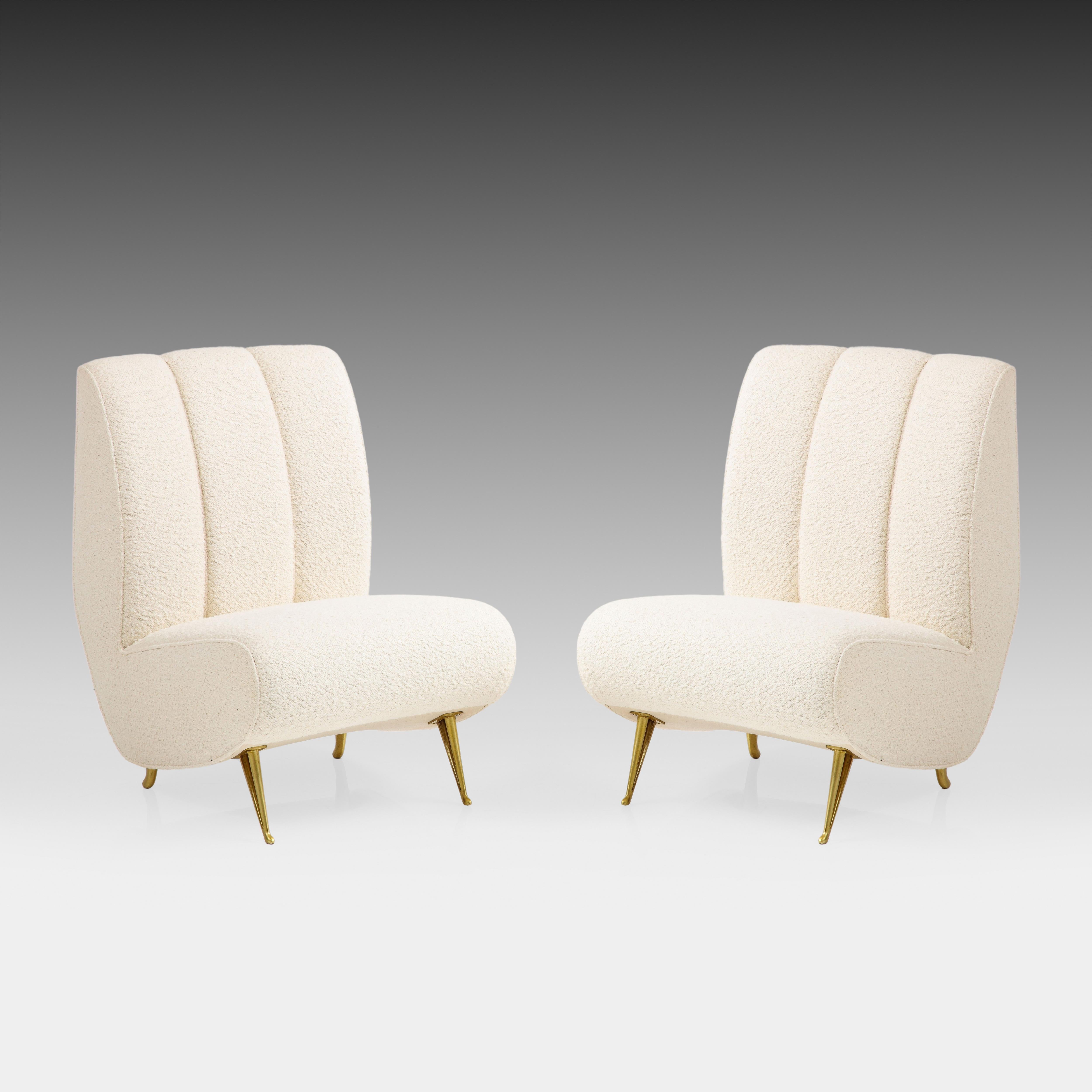 ISA Bergamo Rare Set of Curved Settee and Pair of Lounge Chairs in Ivory Bouclé For Sale 6