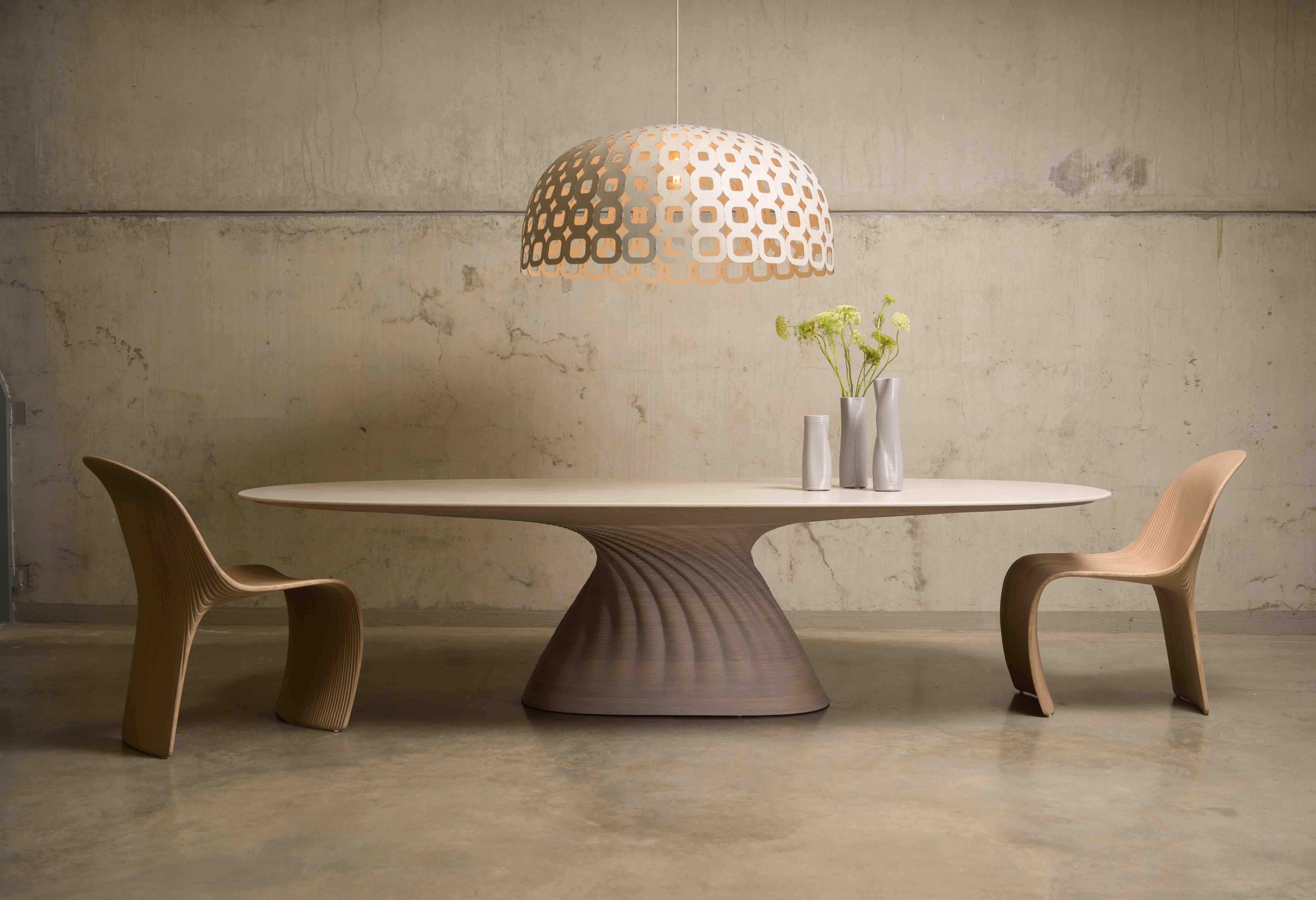 Isa Chair by Piegatto, a Scuptural Dining Chair In New Condition For Sale In Guatemala, GU