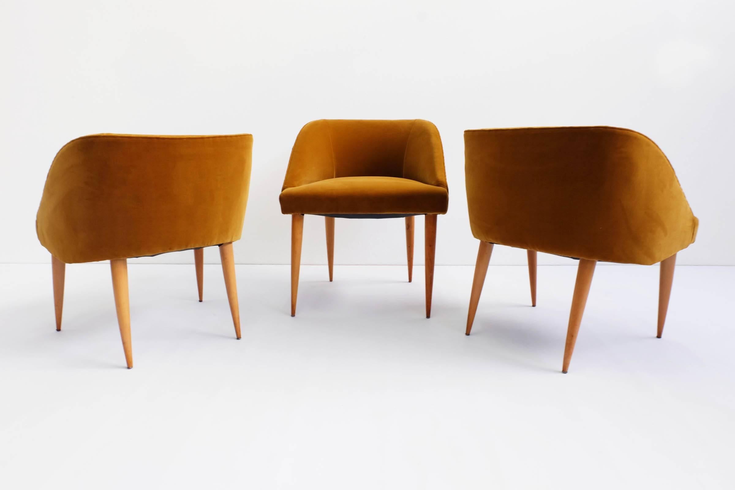 Mid-Century Modern ISA Room Small Armchairs, Set of 2 For Sale