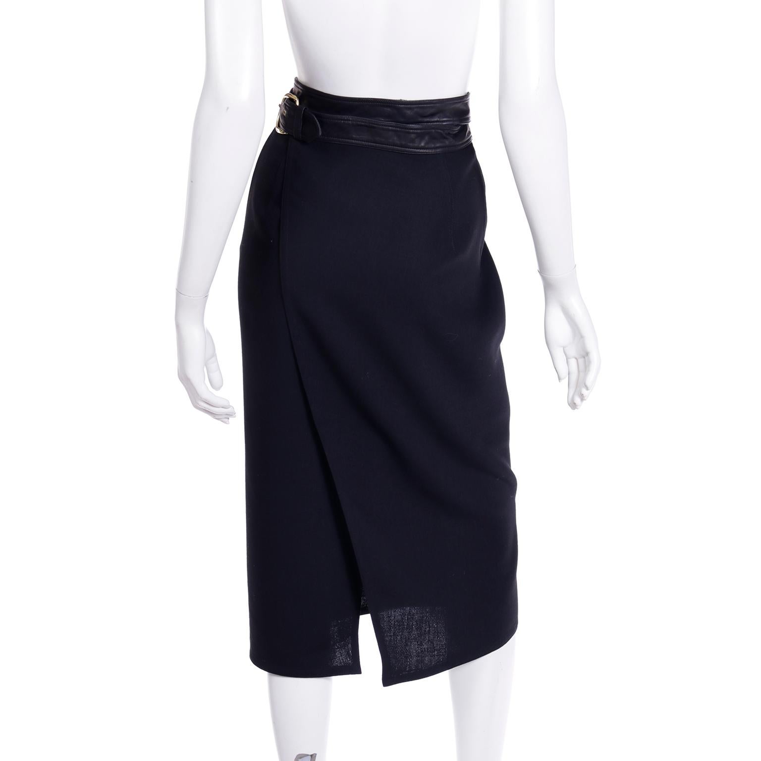 Women's Isaac Mizrahi 1990s Vintage Black Wool Midi Skirt With Leather Trim & Belt For Sale