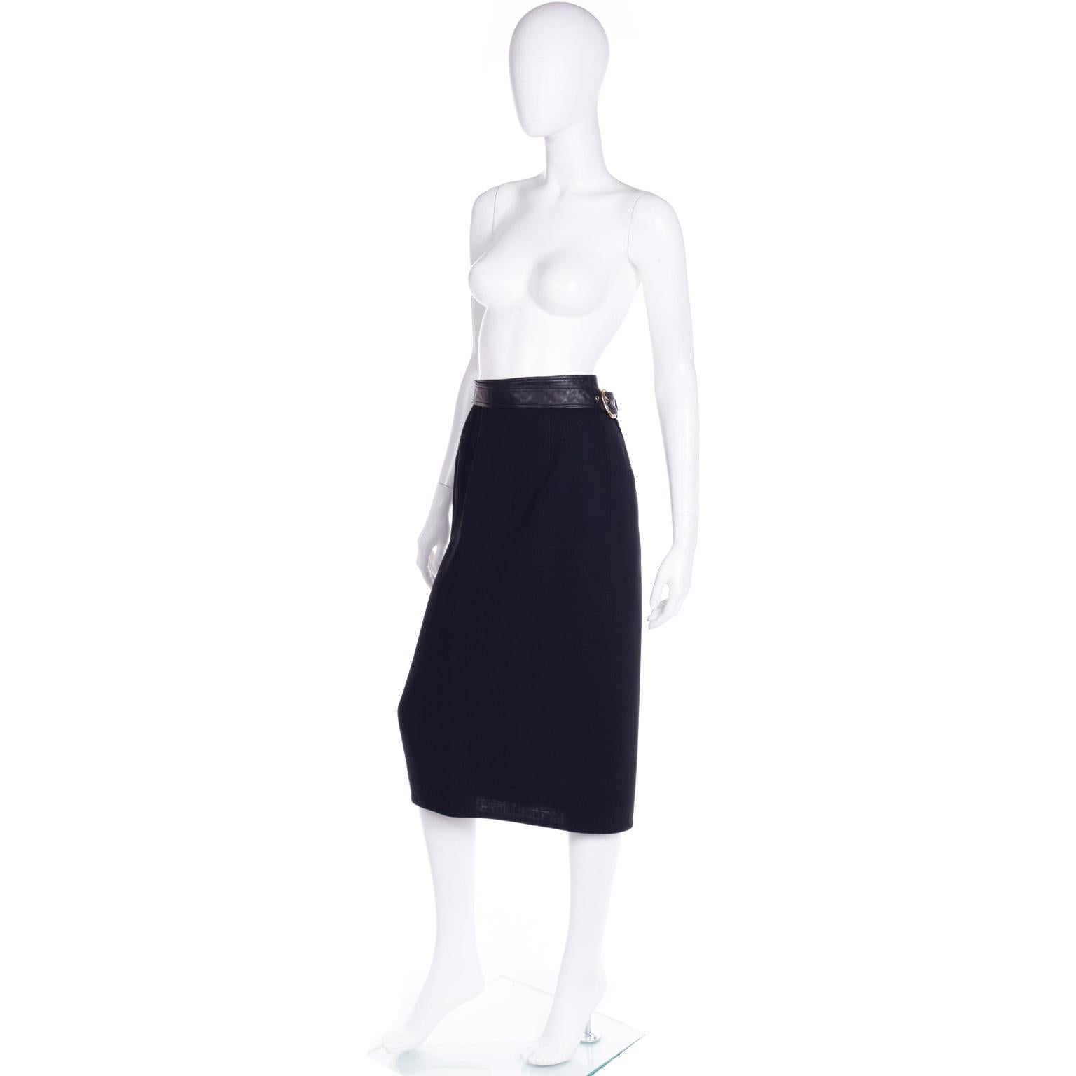 Isaac Mizrahi 1990s Vintage Black Wool Midi Skirt With Leather Trim & Belt For Sale 1