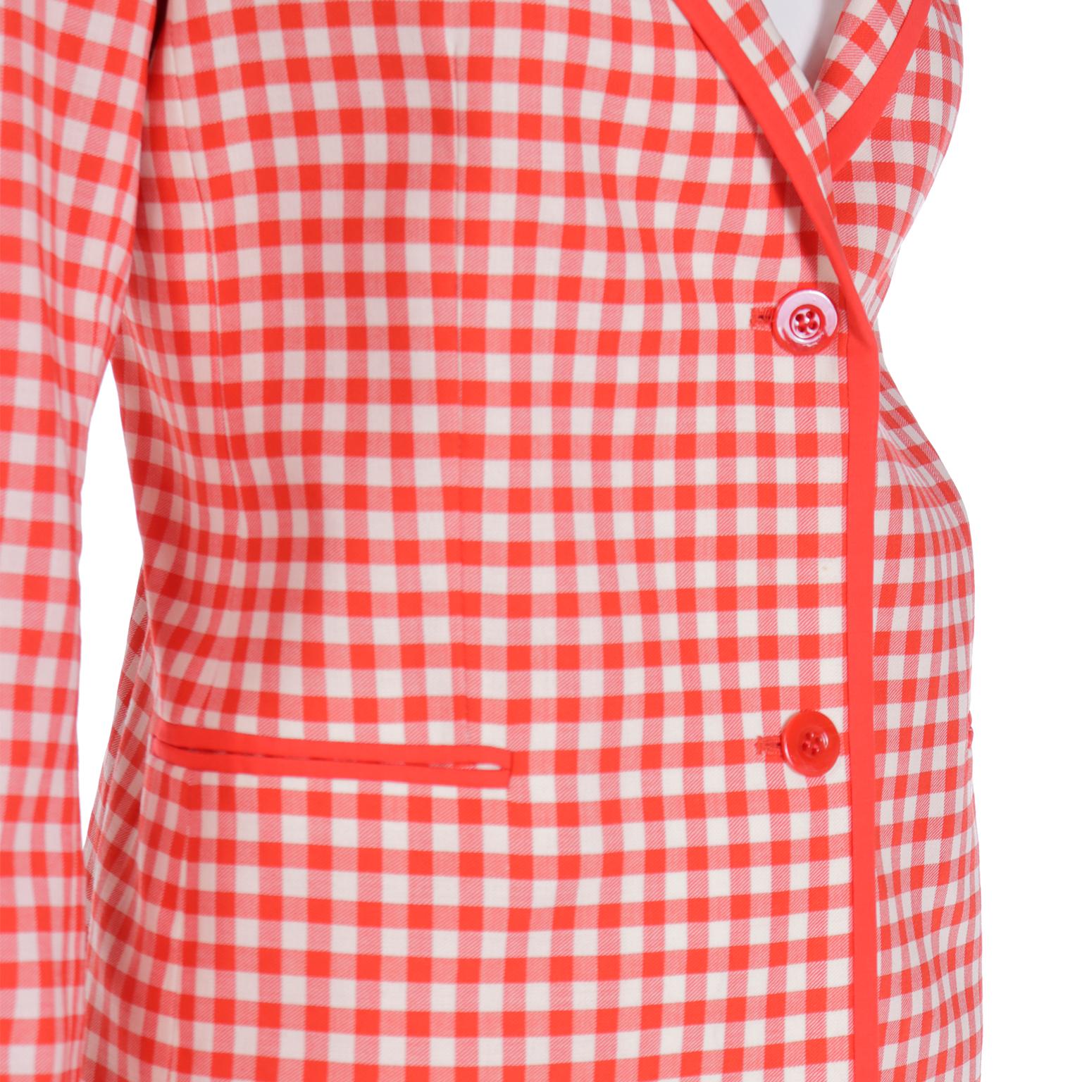 Isaac Mizrahi 1998 Spa Collection Vintage Red & White Check Runway Blazer Jacket For Sale 2