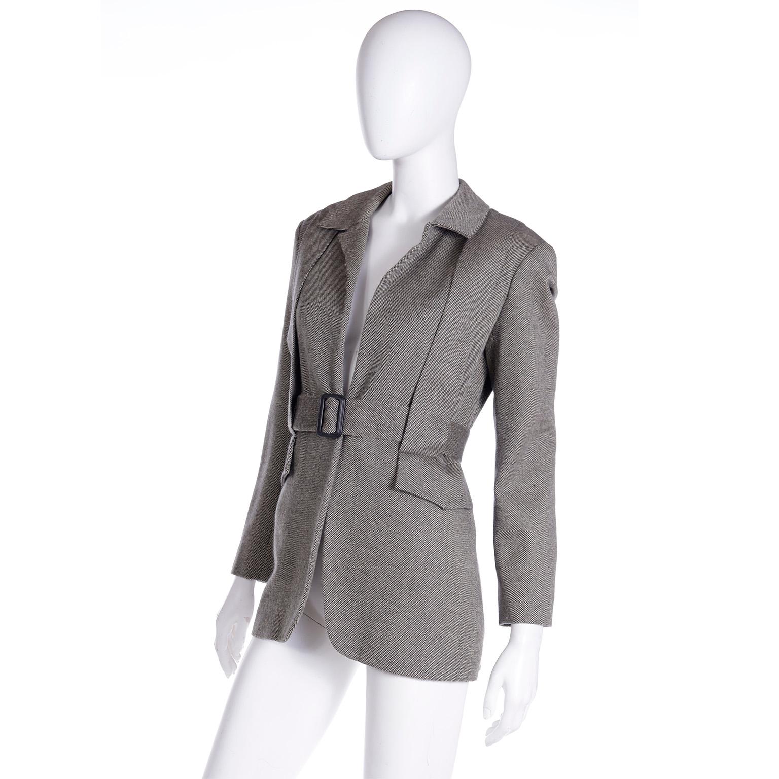 Isaac Mizrahi F/W 1994 Runway Vintage Ceinture  Veste en laine noire et ivoire avec plis en vente 1
