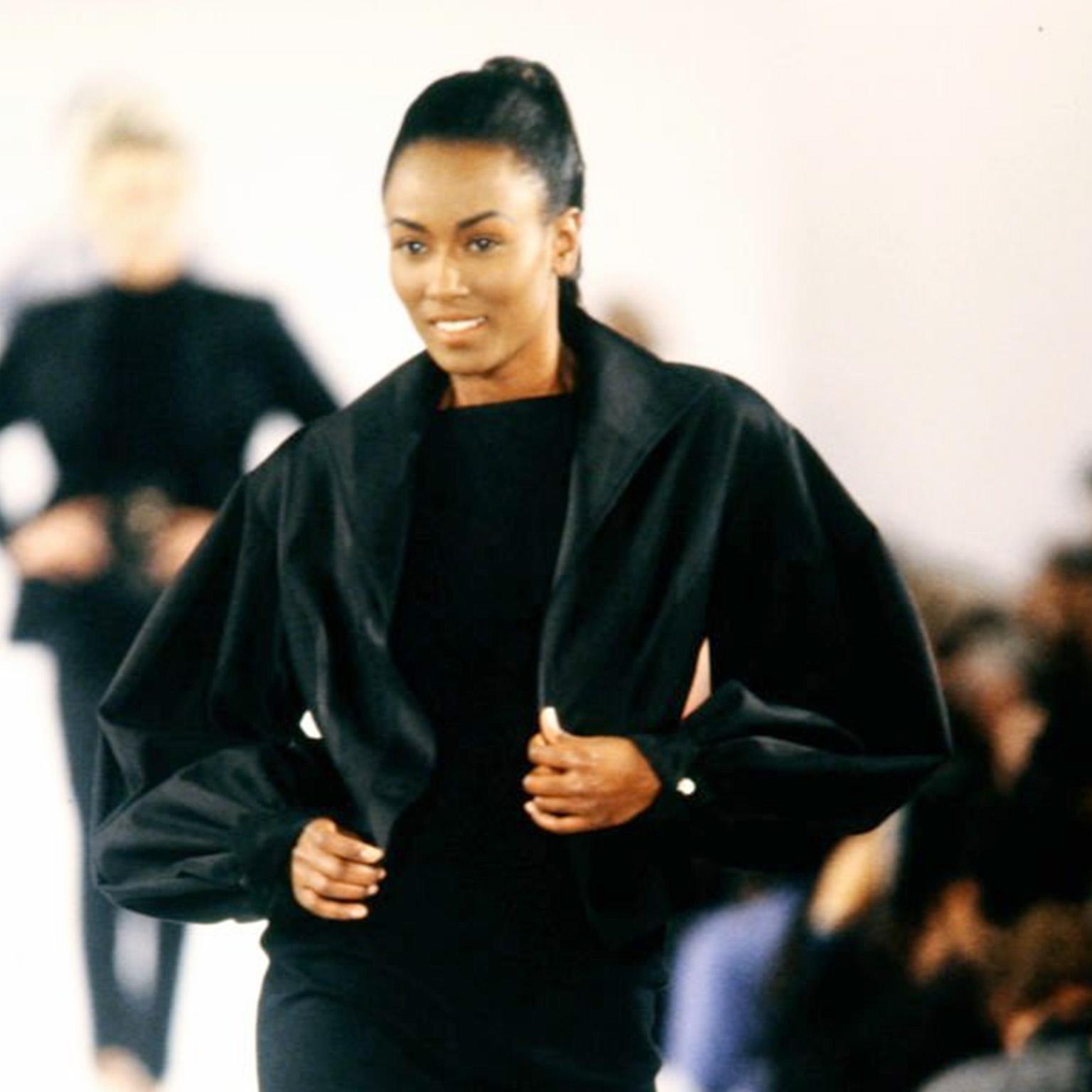 Like Yves Saint Laurent before him, Isaac Mizrahi made some of the most incredible jackets! When Isaac Mizrahi worked for Perry Ellis in the 80's, Ellis called him Yvesaac after YSL. Mizrahi jackets are always very wearable, chic and sophisticated