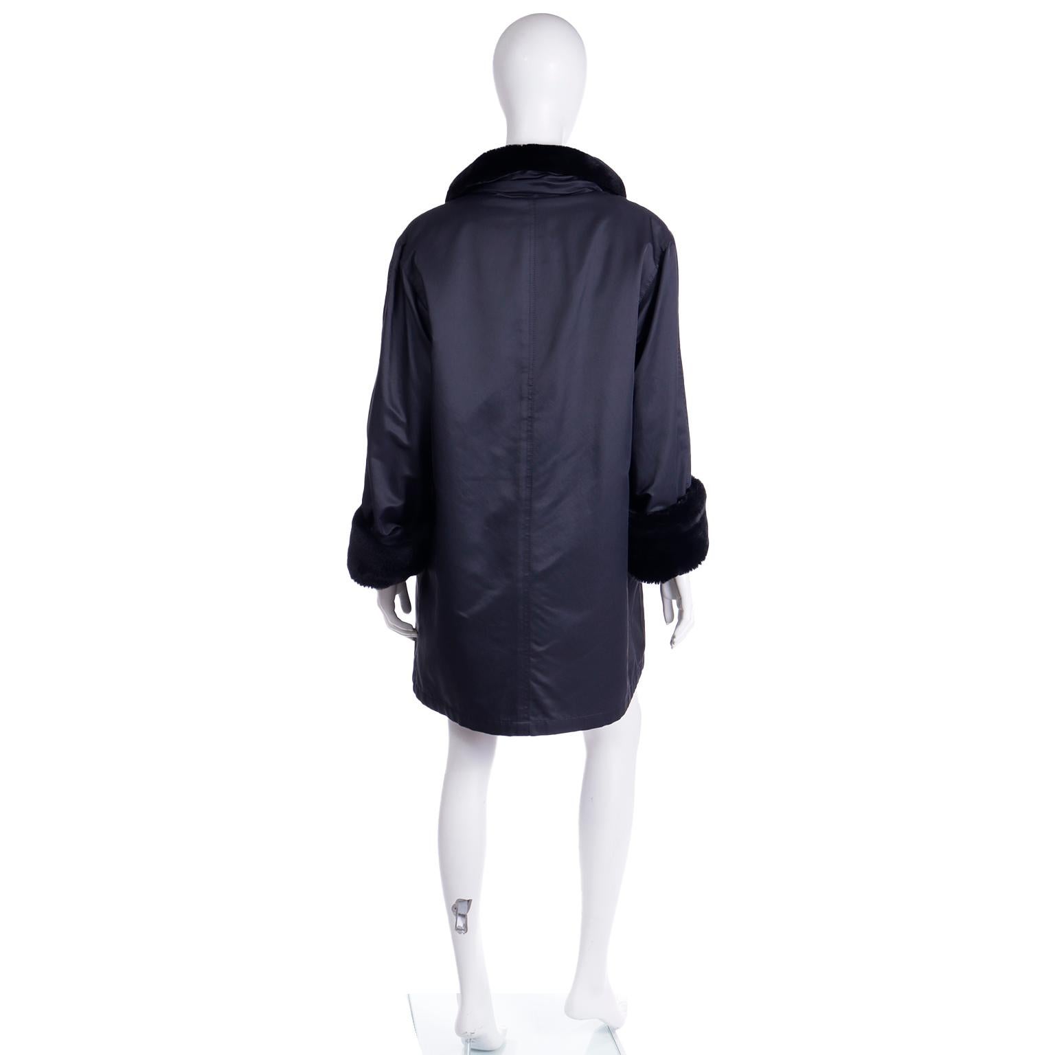 Women's Isaac Mizrahi Vintage 1990s Faux Fur Lined Black Coat All Weather Rain Jacket For Sale