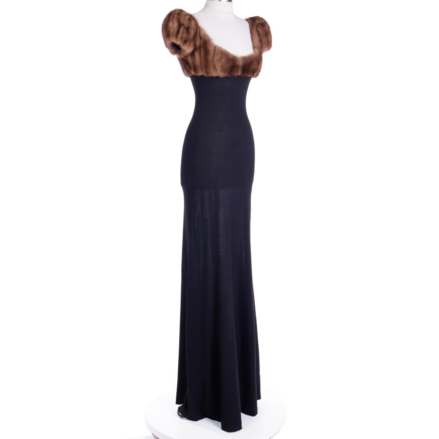 Women's Isaac Mizrahi Vintage Tiny Label F/W 1997 Runway Evening Gown With Mink Fur Trim