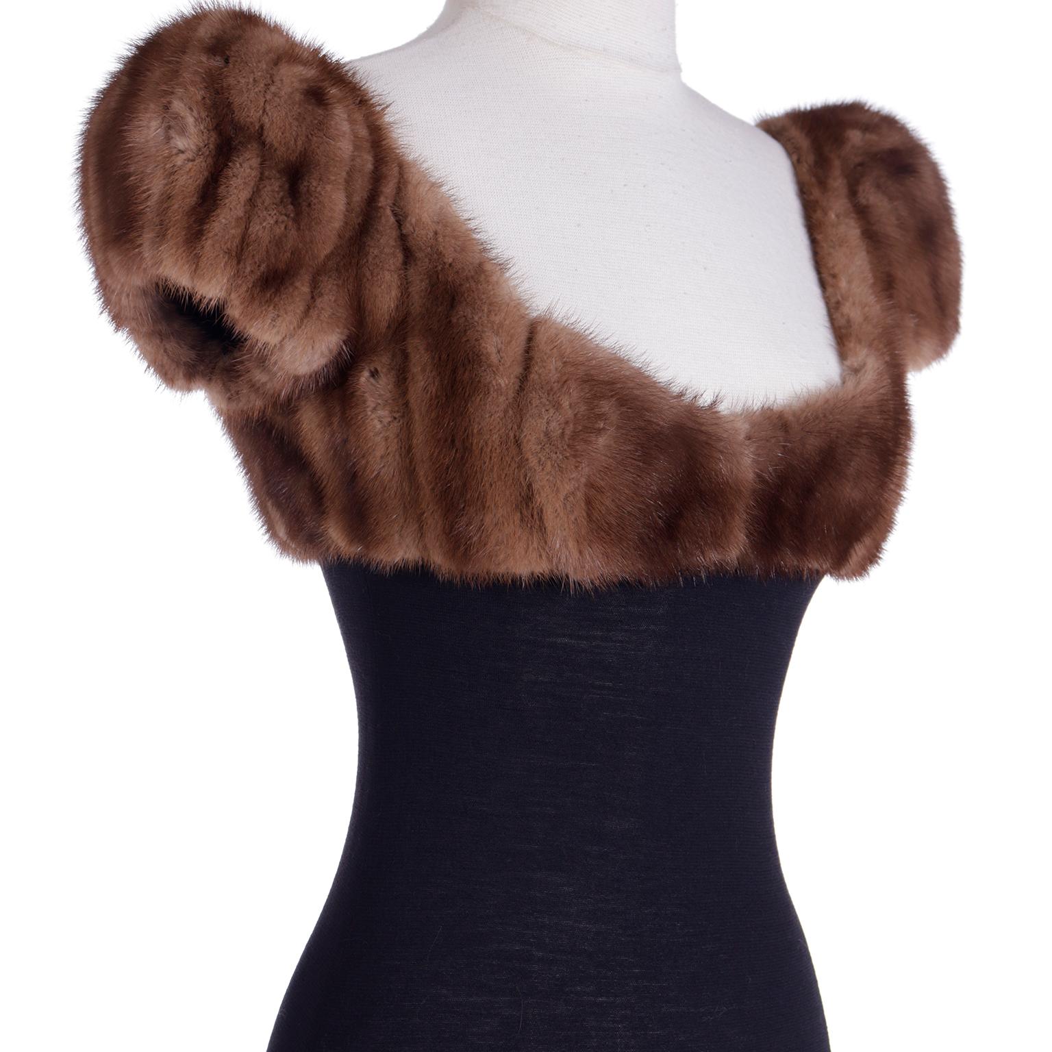 Isaac Mizrahi Vintage Tiny Label F/W 1997 Runway Evening Gown With Mink Fur Trim 3