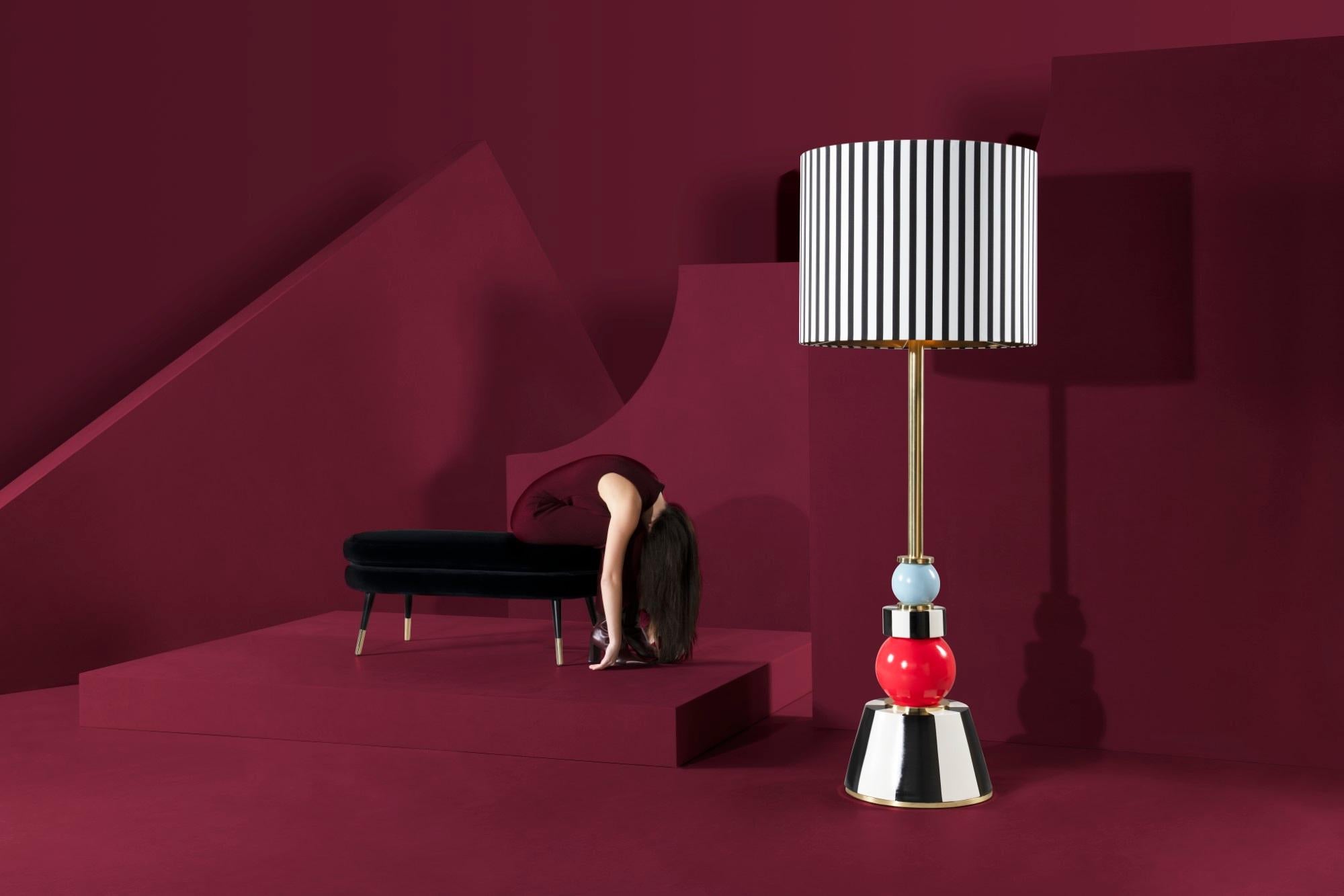 Isabel-Tischlampe aus Messing, Royal Stranger im Zustand „Neu“ im Angebot in Geneve, CH