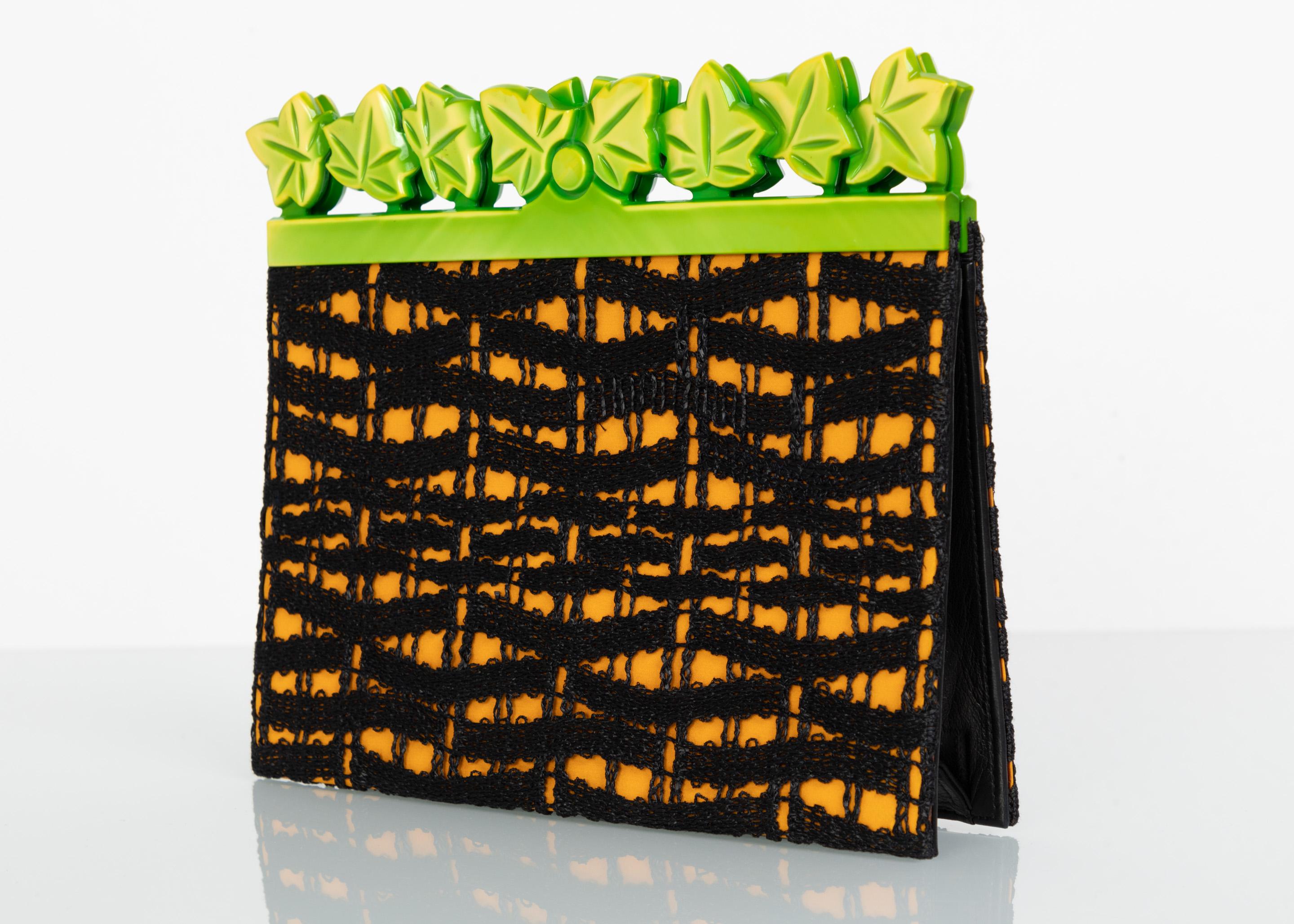 Isabel Canovas Black & Gold Silk Leather Green Bakelite Leaf Clutch, 1980s In Excellent Condition For Sale In Boca Raton, FL
