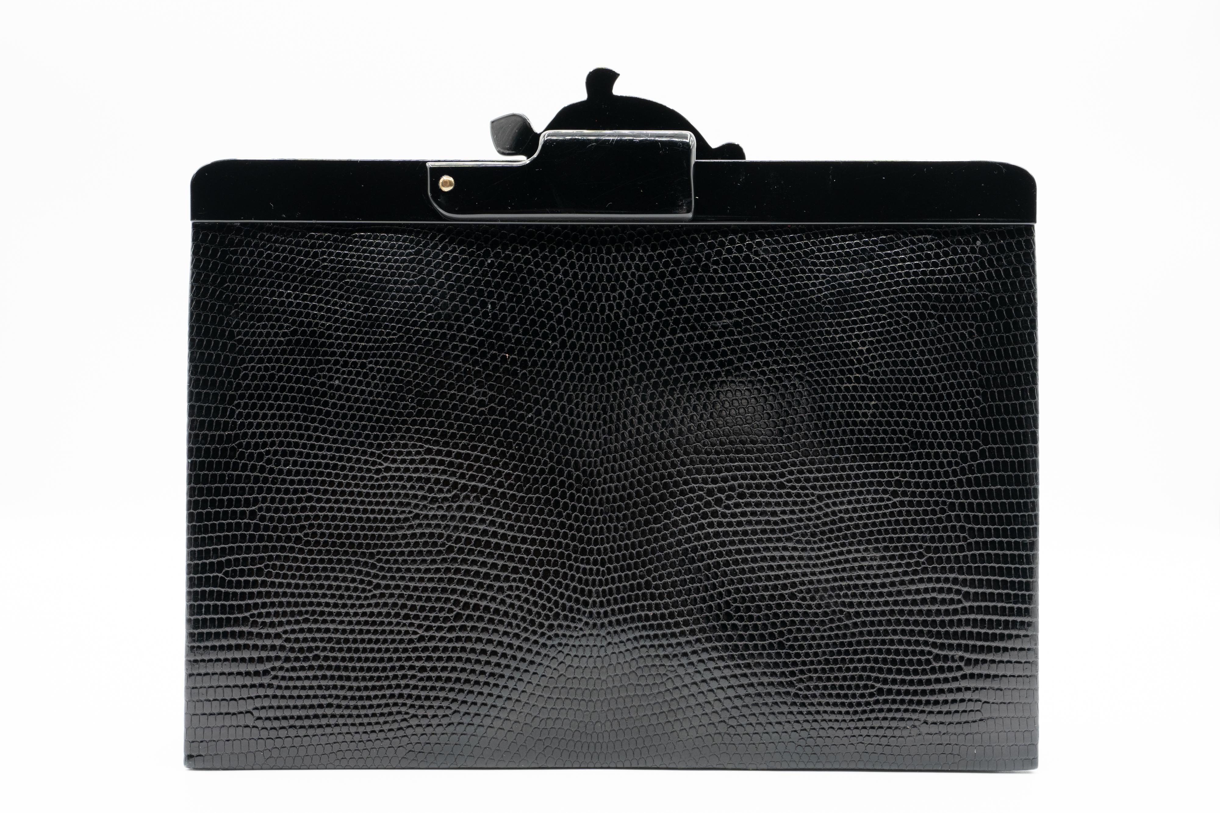 Isabel Canovas Schwarze Eidechse-Clutch mit Schildkrötenverschluss im Angebot 1