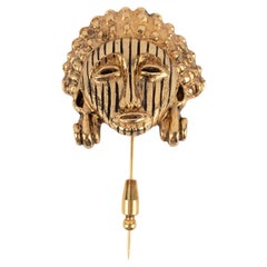 Isabel Canovas brooch