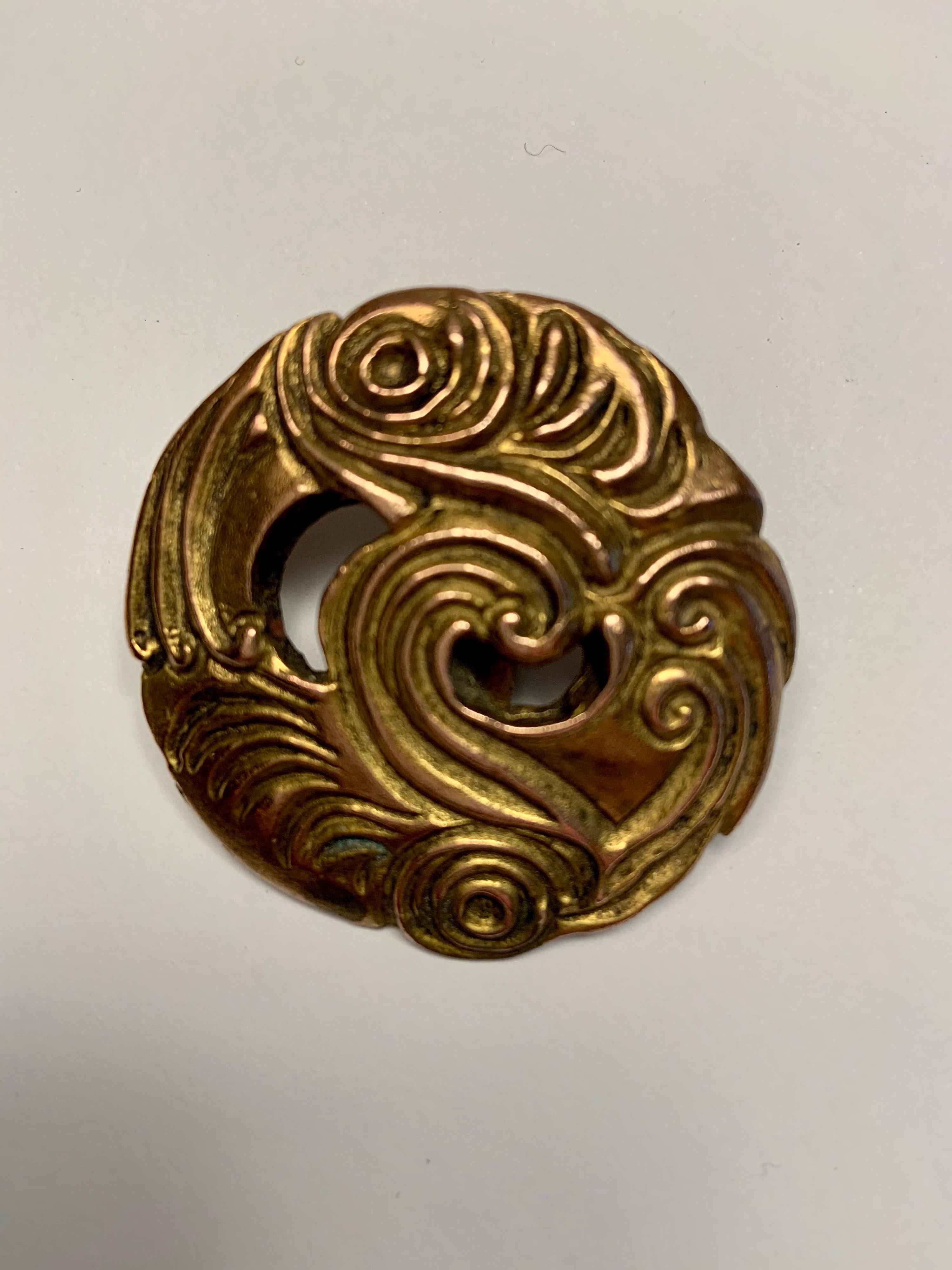 Isabel Canovas Gilt Bronze Swirling Wave Design Clip Earrings In Excellent Condition In New Hope, PA