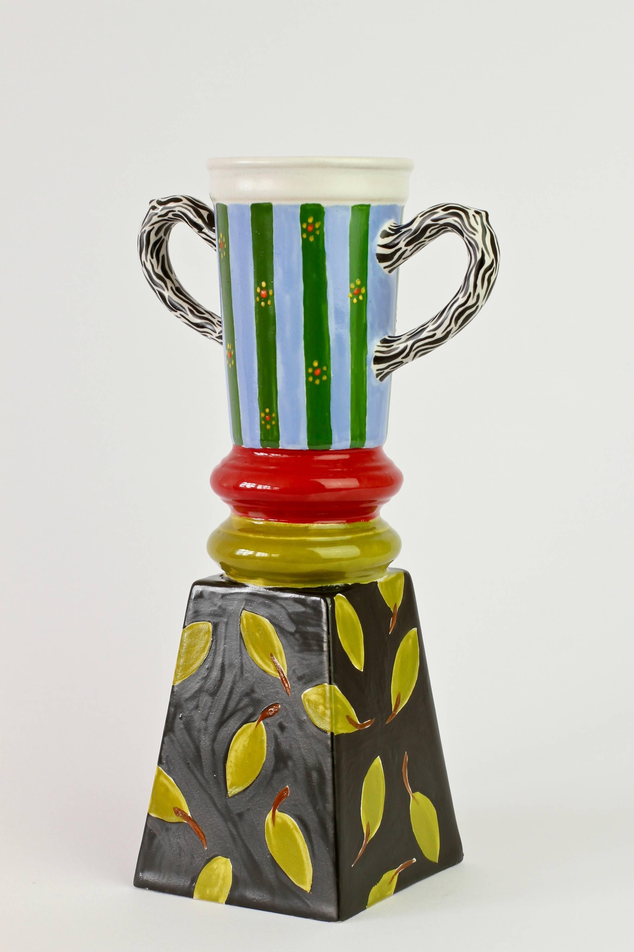 Isabel Klingenstein German Art Studio Pottery in Memphis Style, circa 1980s In Excellent Condition In Landau an der Isar, Bayern