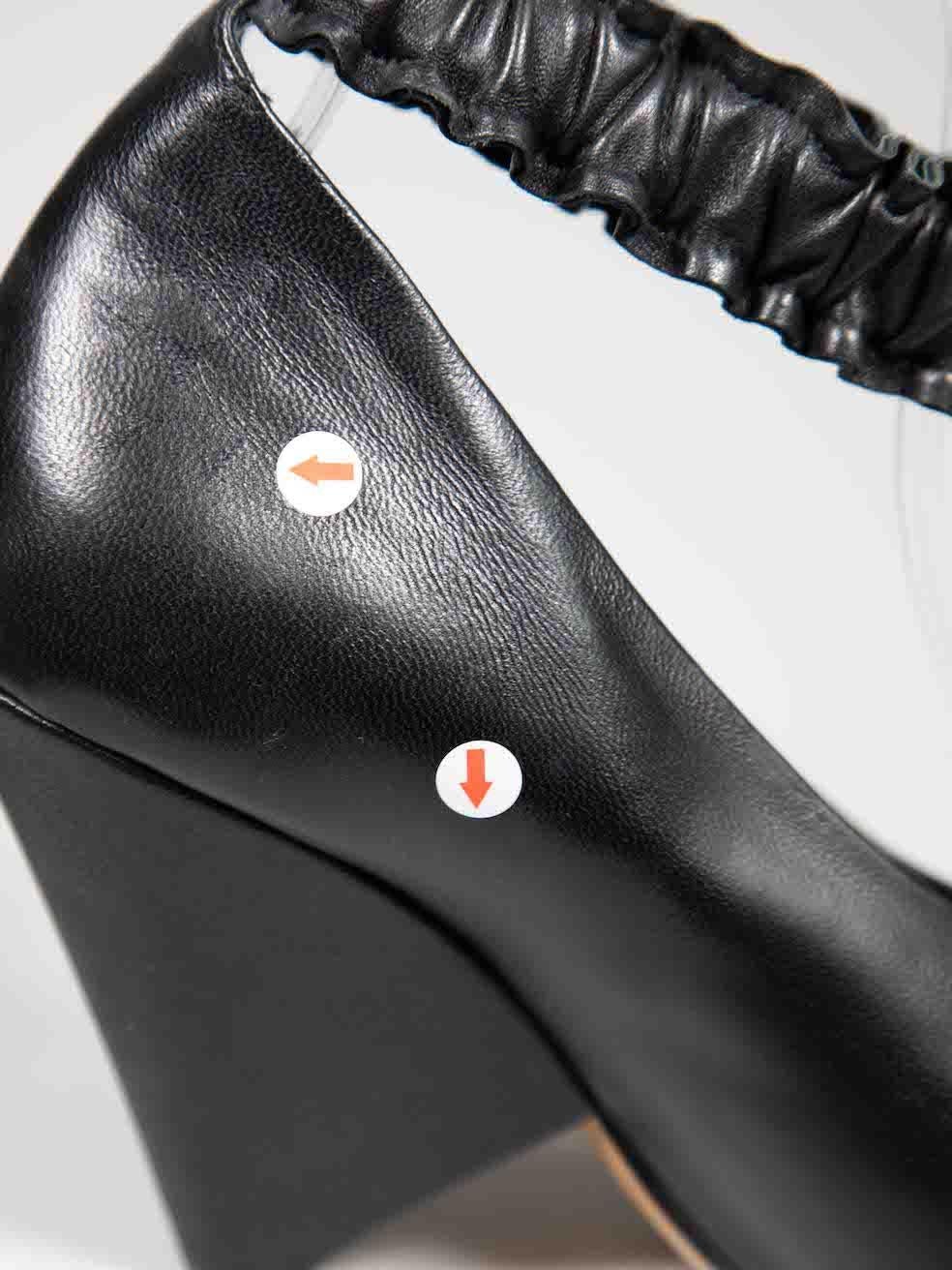 Isabel Marant Chaussures à talons froncés en cuir noir Taille IT 38 en vente 2