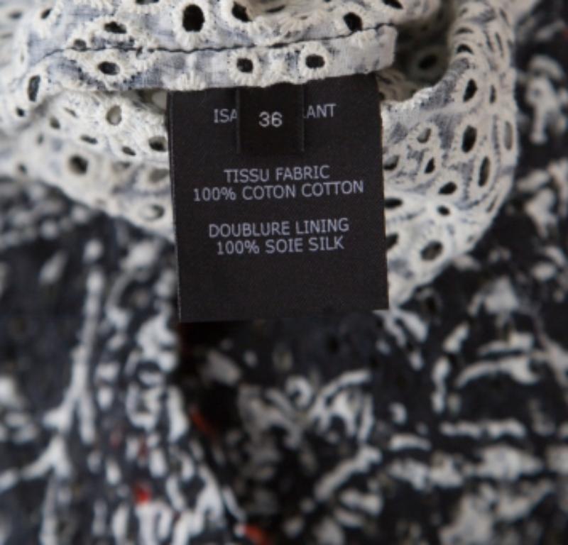 Isabel Marant Gonna a pieghe in cotone ricamato con occhielli in rosso e Isabel Marant Gonna a pieghe in cotone ricamato con occhielli in rosso e Isabel Marant Gonna a pieghe in cotone ricamato con occhielli in rosso e Isabel Marant Gonna a pieghe in cotone ricamato con occhielli in cotone ⧏34⧐ In condizioni buone in vendita a Dubai, Al Qouz 2