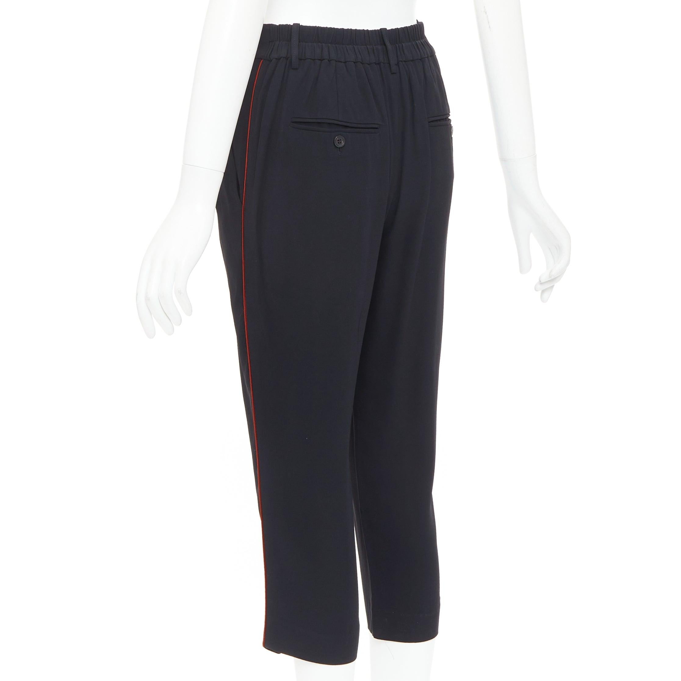 ISABEL MARANT - Pantalon capri coupe droite à plis, passepoil rouge et noir FR36 S en vente 2