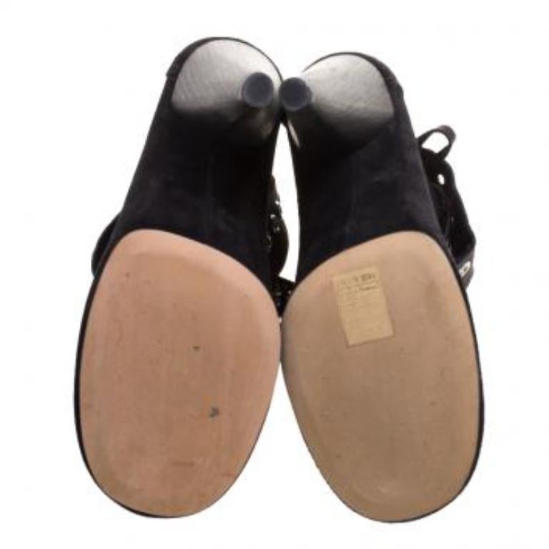 Isabel Marant Schwarz Wildleder Mossa Nieten Ausschnitt Stiefeletten Größe 39 im Angebot 2