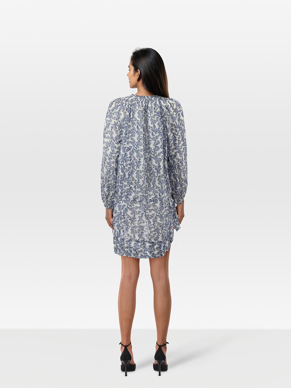 CONDITION is Very good. Minimal wear to dress is evident. Minimal wear to the centre front neckline where some discolouration can be seen on this used Isabel Marant designer resale item.
 
 Details
 
 
 Blue & White
 
 Cotton
 
 Dress
 
 Mini
 
