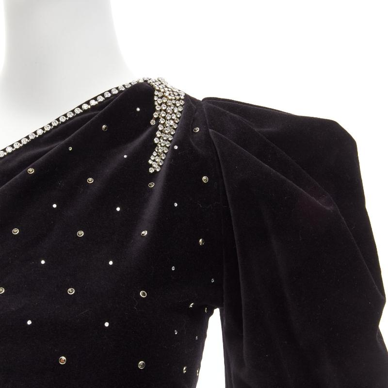 ISABEL MARANT silver crystal embellished studded beads black velvet one shoulder top FR36 S
Reference: BSHW/A00034
Brand: Isabel Marant
Material: Cotton, Blend
Color: Black, Silver
Pattern: Solid
Closure: Zip
Lining: Black Fabric
Extra Details: Side