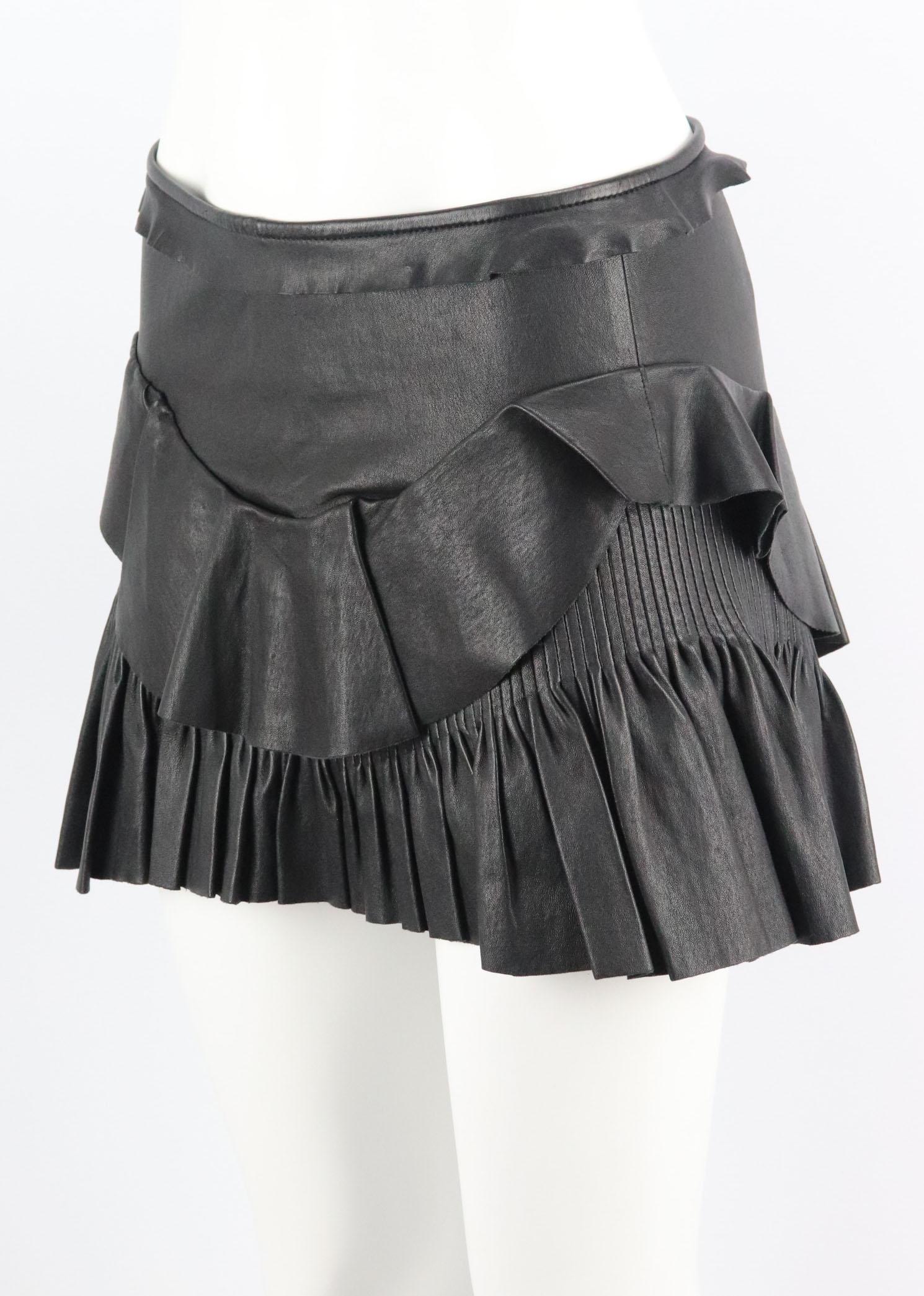 Nero Isabel Marant Mini gonna in pelle elasticizzata con volant color ciano FR 38 UK 10