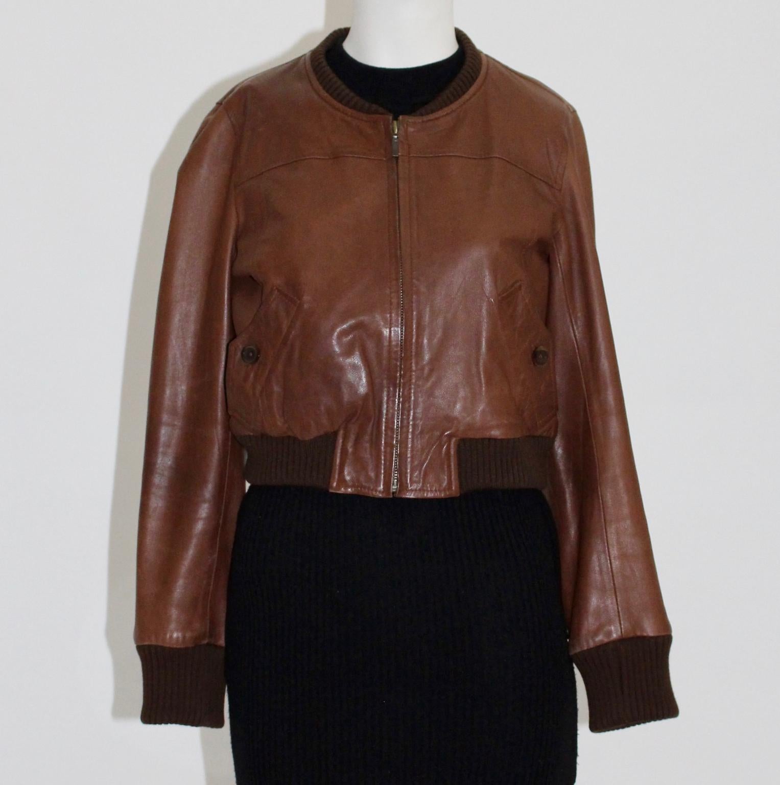 This presented cognac-brown cropped mouton sheep leather jacket by Isabel Marant Etoile shows a casual look.
One zip closure 
Furthermore the leather jacket features two buttoned side pockets. The labeled size is No 2, similar with EU size 36.
The