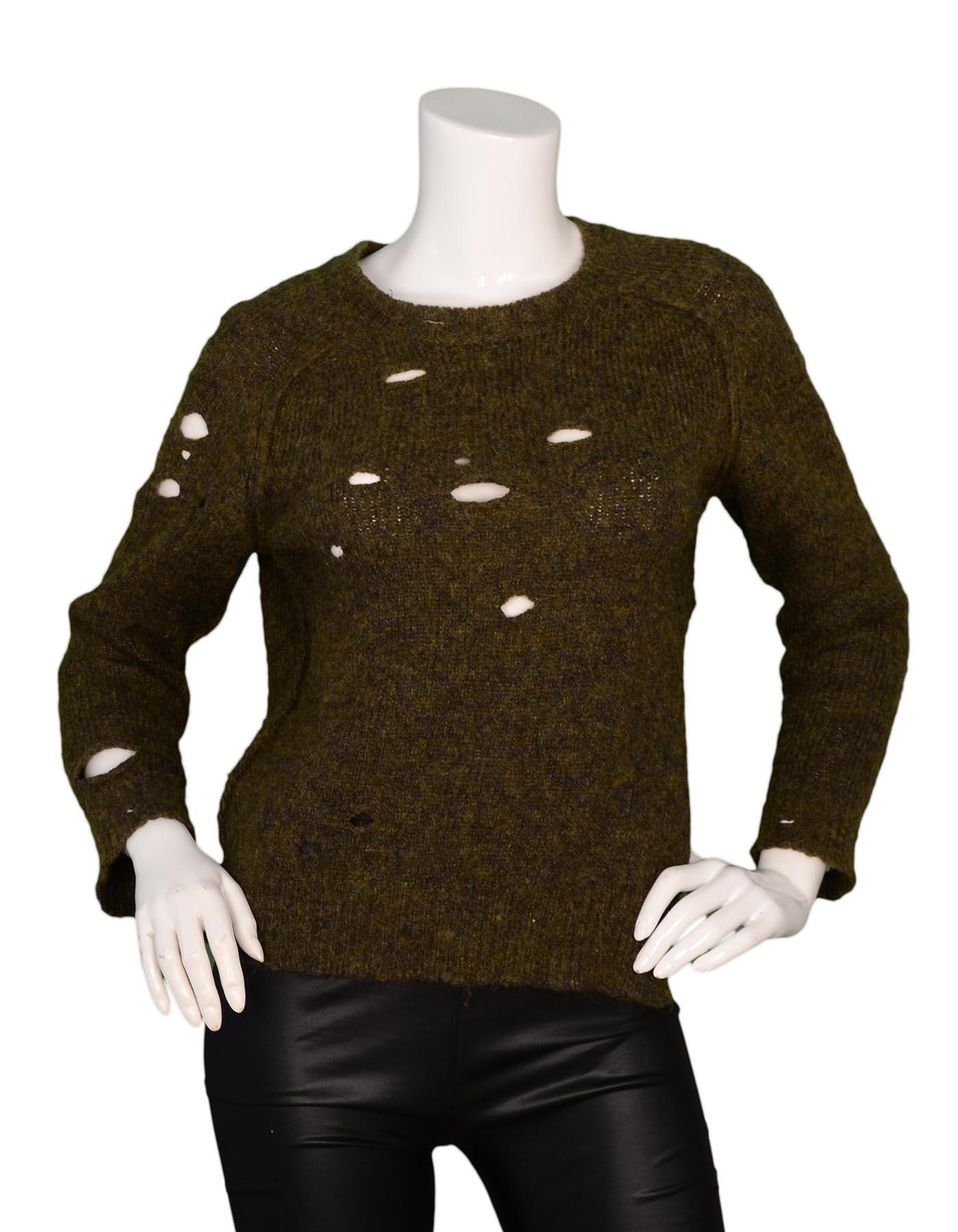 Isabel Marant Green Knit Distressed Sweater W/ Side Slit Sz 38

Made In: Italy
Color: Green
Materials: 20% mohair, 20% wool, 15% viscose, 22% polyamide, 23% acrylic 
Opening/Closure: Pull over
Overall Condition: Excellent pre-owned condition,