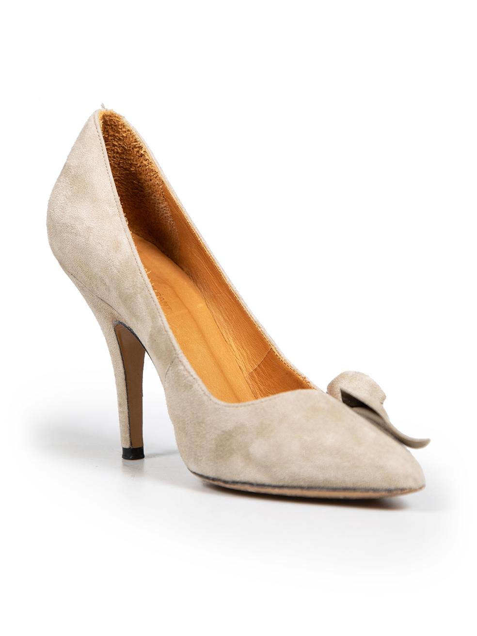 CONDITION is Very good. Minimal wear to the shoes is evident. There is a small mark by the bow detail on the right shoe and slight abrasions to both the heels on this used Isabel Marant designer resale item.
 
 
 
 Details
 
 
 Grey
 
 Suede
 
