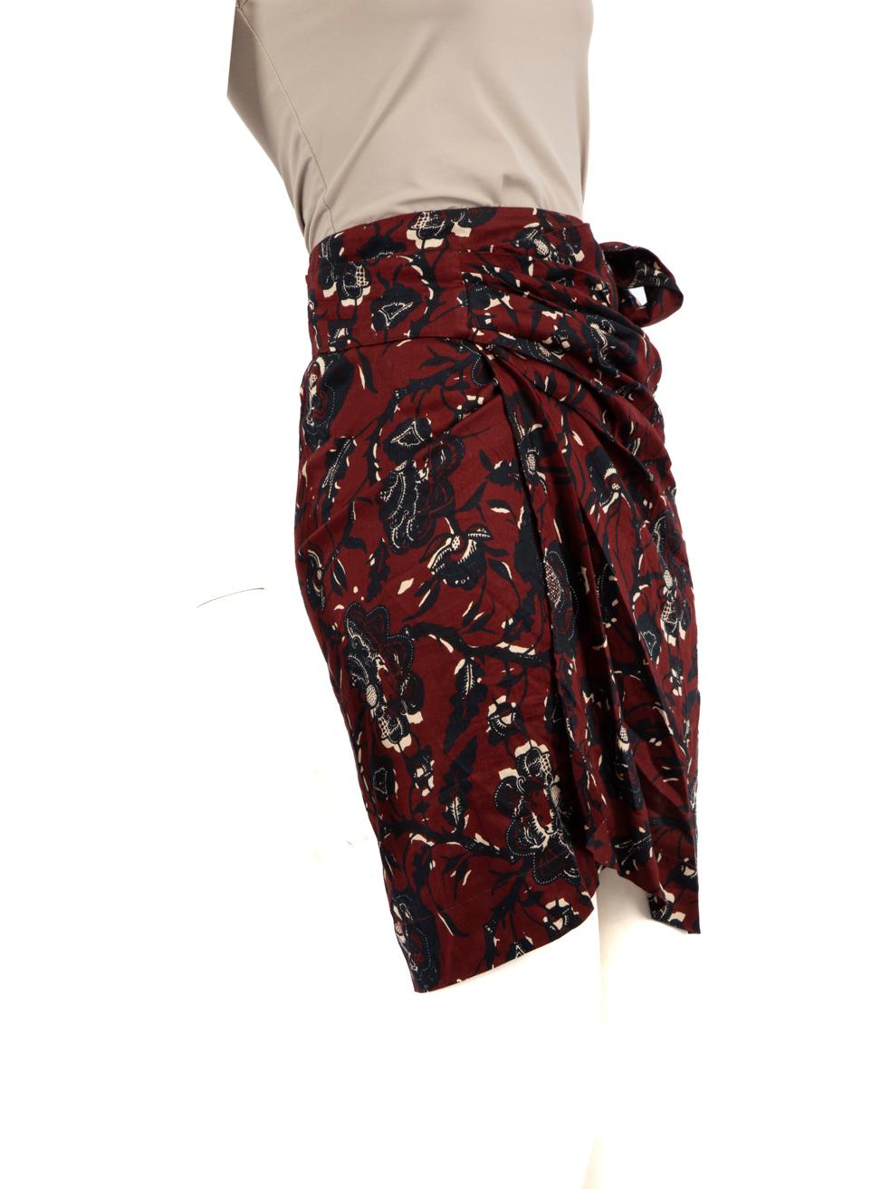 CONDIT ist sehr gut. Kaum sichtbare Abnutzungserscheinungen am Rock sind bei diesem gebrauchten Isabel Marant √âtoile Designer-Wiederverkaufsartikel zu erkennen.
 
 Einzelheiten
 Burgundisch
 Baumwolle
 Wickelrock
 Florales Paternoster
 Mini
