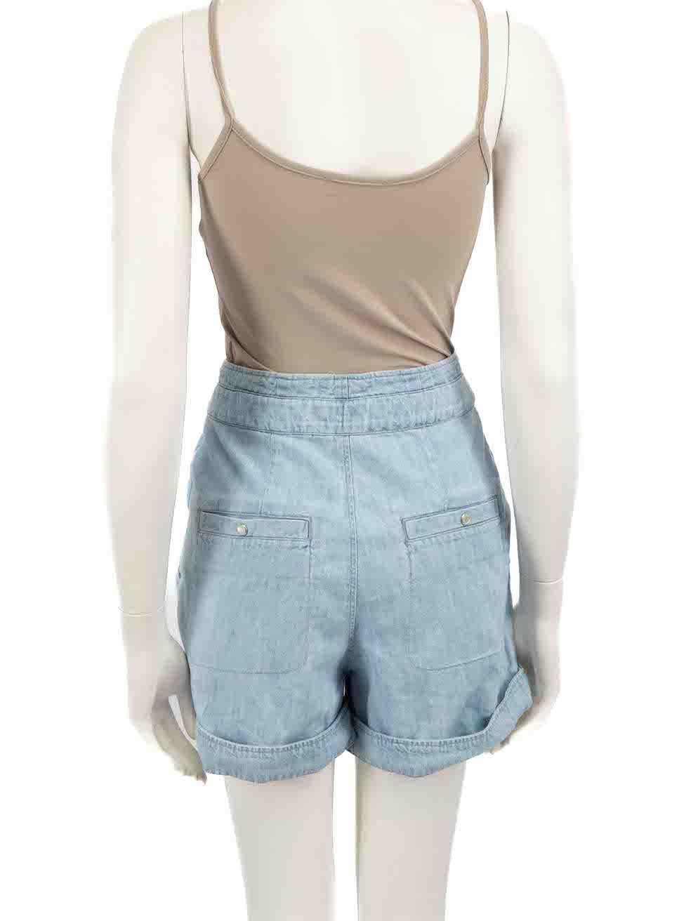 CONDITION is Very good. Minimal wear to shorts is evident. Minimal wear to the waistband with light discolouration on this used Isabel Marant Étoile designer resale item.
 
Details
Blue
Denim
Shorts
Tie waist
Snap button and zip fastening
High