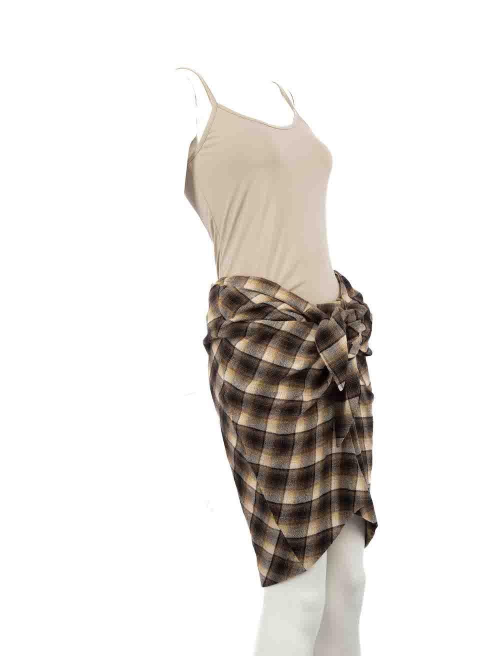 CONDITION is Very good. Hardly any visible wear to skirt is evident on this used Isabel Marant Étoile designer resale item.
 
 
 
 Details
 
 
 Brown
 
 Wool
 
 Skirt
 
 Tartan pattern
 
 Mini
 
 Draped hem
 
 Pleated detail
 
 
 
 
 
 Made in
