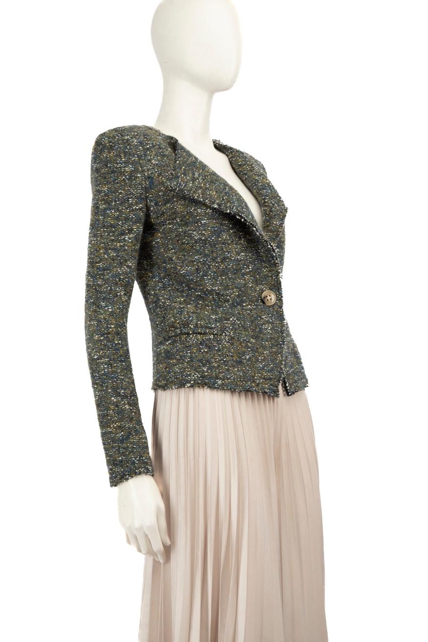 CONDITION is Very Good. Hardly any visible wear to the jacket is evident on this Isabel Marant Étoile designer resale item.
  
  
  
  Details
  
  
  Green
  
  Cotton
  
  Blazer
  
  Long sleeves
  
  Button up fastening
  
  Shoulder pads
  
 