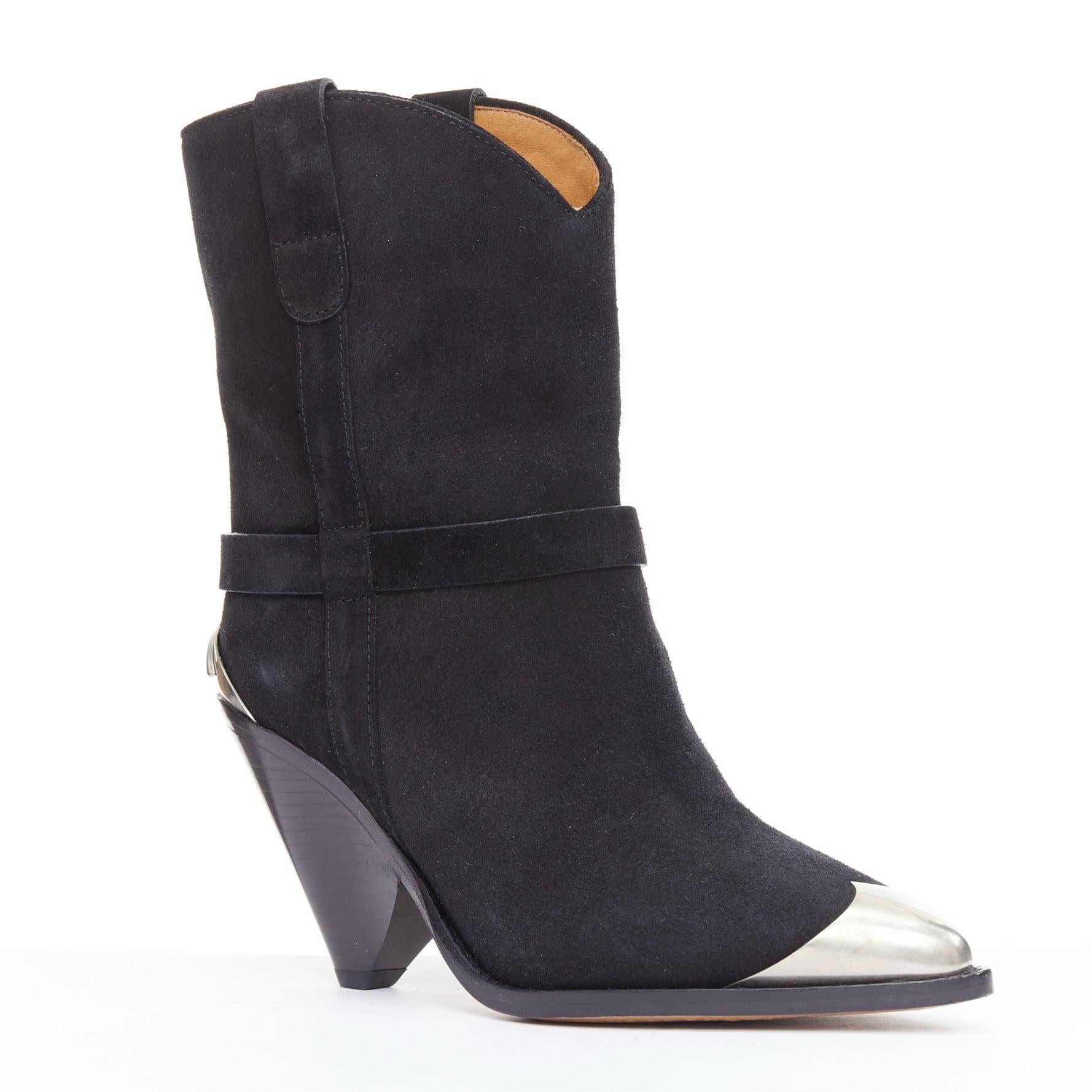 ISABEL MARANT Lamsy black suede leather silver cap toes ankles cone boots EU36
Reference: LAYU/A00057
Brand: Isabel Marant
Model: Lamsy
Material: Suede
Color: Black, Silver
Pattern: Solid
Closure: Slip On
Lining: Nude Leather
Extra Details: Lamsy