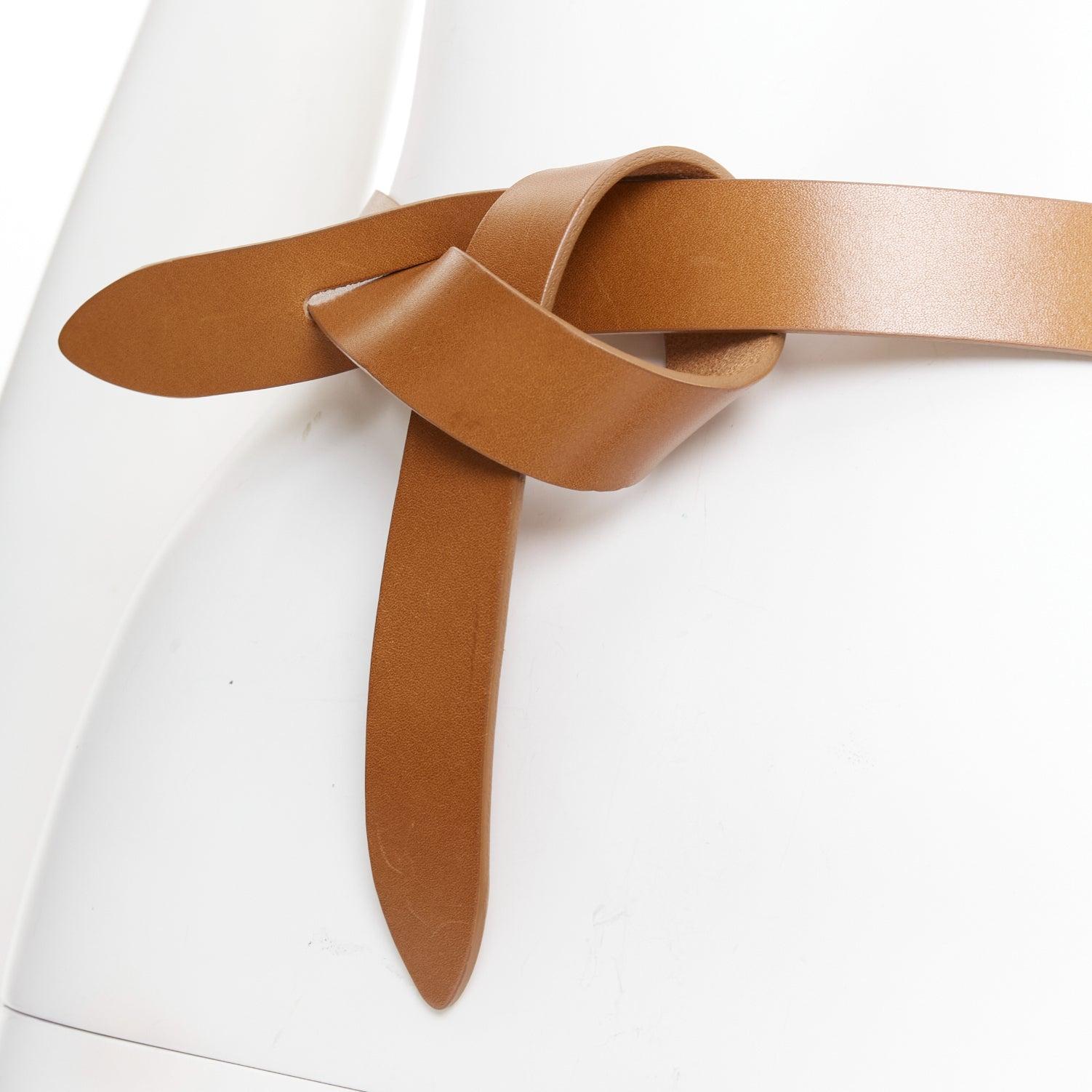 ISABEL MARANT Lecce cintura marrone scuro 100% pelle bovina con nodo S
Riferimento: SNKO/A00620
Marchio: Isabel Marant
Model: Lecce
Materiale: Pelle
Colore: marrone
Modello: Tinta unita
Chiusura: autocollante
Fodera: Pelle marrone
Dettagli extra: