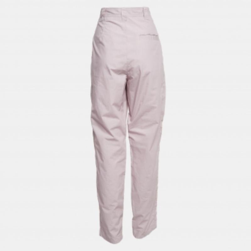 I pantaloni dal taglio impeccabile sono un punto fermo di un guardaroba ben curato. Questi pantaloni firmati sono finemente cuciti per darti il look desiderato e un comfort che dura tutto il giorno.