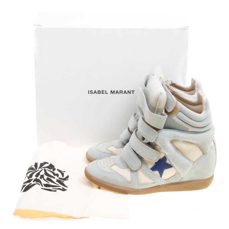 To bless your feet with comfort and style, Isabel Marant brings you these Bekett sneakers that are also one of the most famous designs from the brand. The sneakers are made from suede and designed with canvas inlay, star prints, velcro straps and