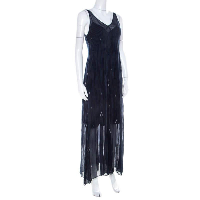 This maxi dress from Isabel Marant is simply amazing! The navy blue creation is made of 100% viscose and features a striped print and tonal stitching throughout. The sheer dress is sleeveless and flaunts a V-neckline. Grab it right away! 