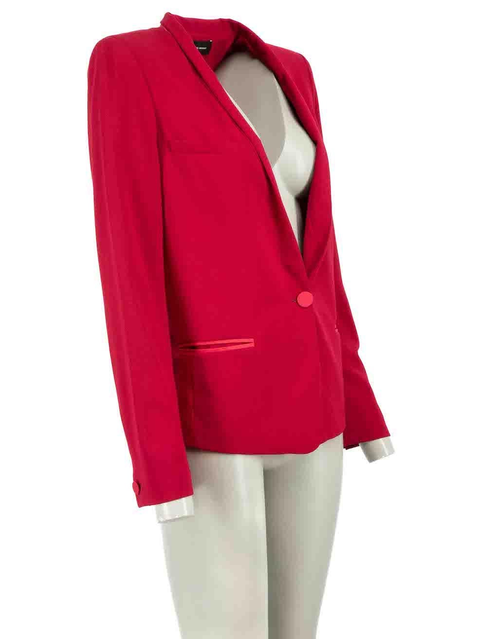 CONDITION is Very good. Minimal wear to blazer is evident. Minimal wear to fabric finish with a number of small plucks to the weave found throughout on this used Isabel Marant designer resale item.
 
Details
Red
Synthetic
Blazer
Button